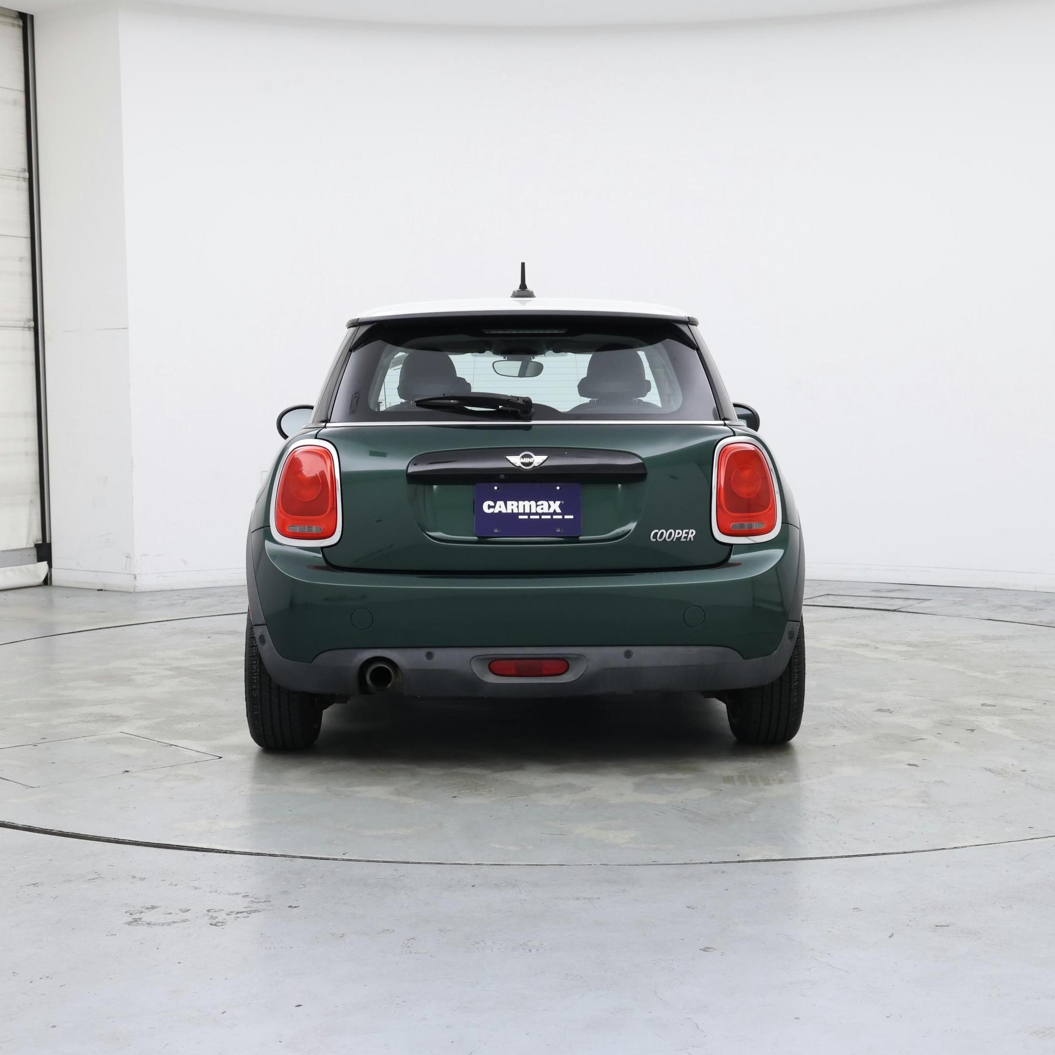 Thumbnail: 2017 MINI Cooper Hardtop - 6