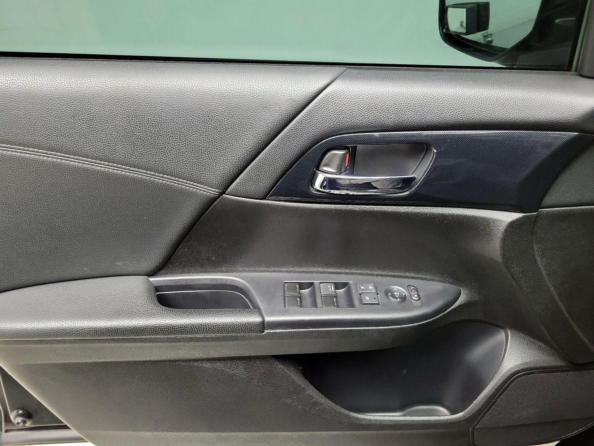 Thumbnail: 2014 Honda Accord - 12
