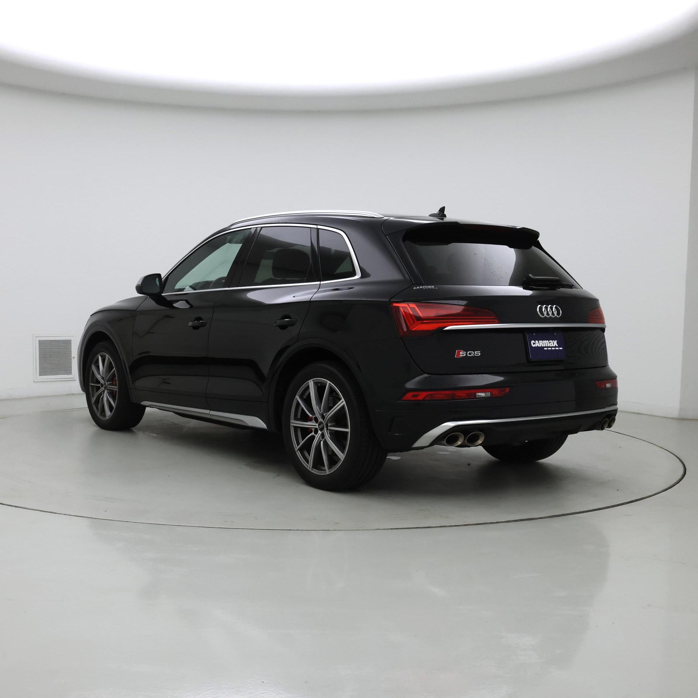 Thumbnail: 2023 Audi SQ5 - 2