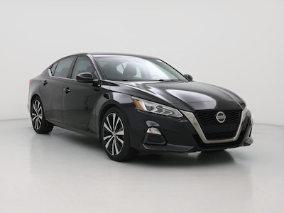 Black 2019 Nissan Altima SR