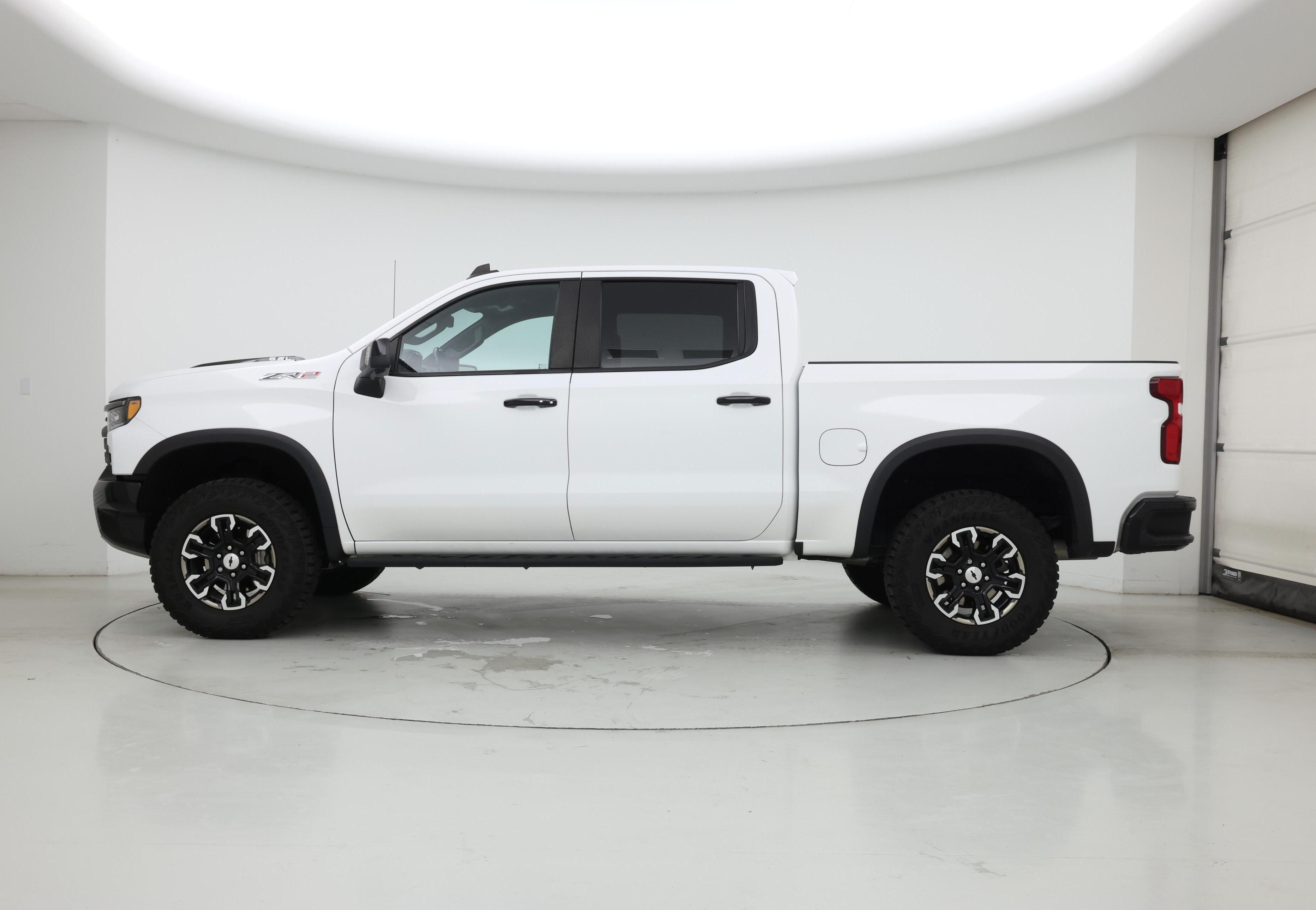 Thumbnail: 2022 Chevrolet Silverado 1500 - 3