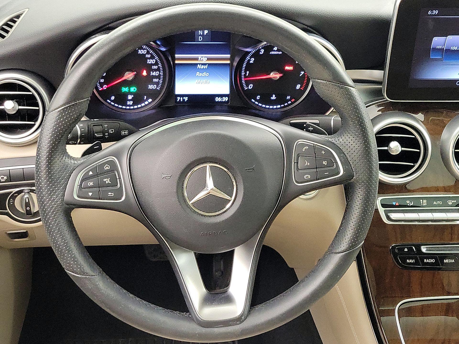 Thumbnail: 2018 Mercedes-Benz GLC - 10