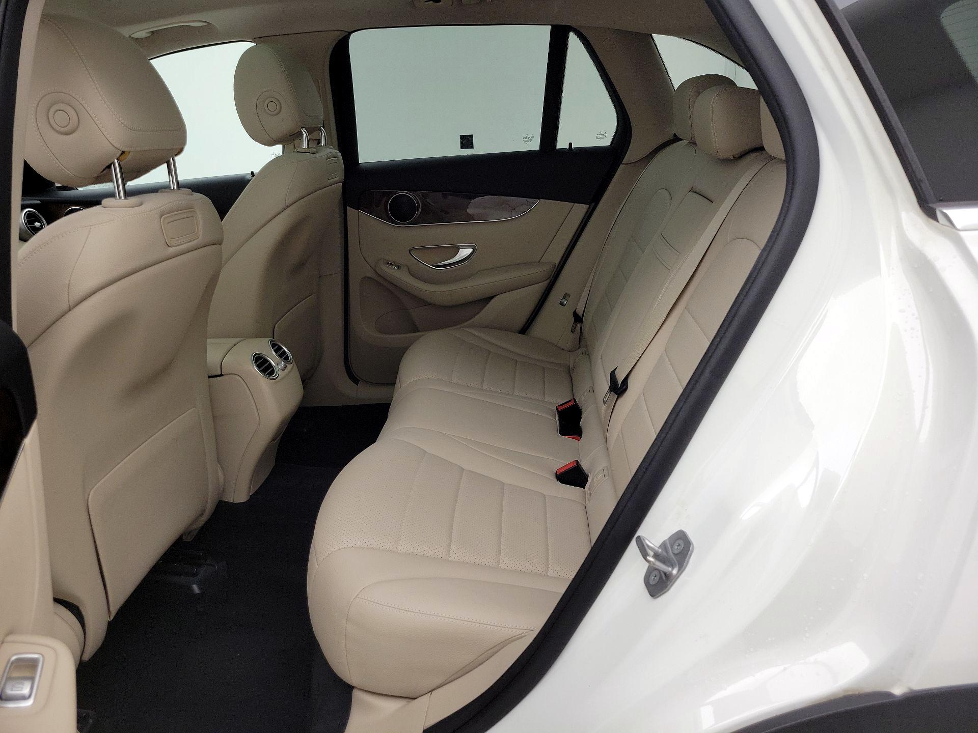 Thumbnail: 2018 Mercedes-Benz GLC - 20