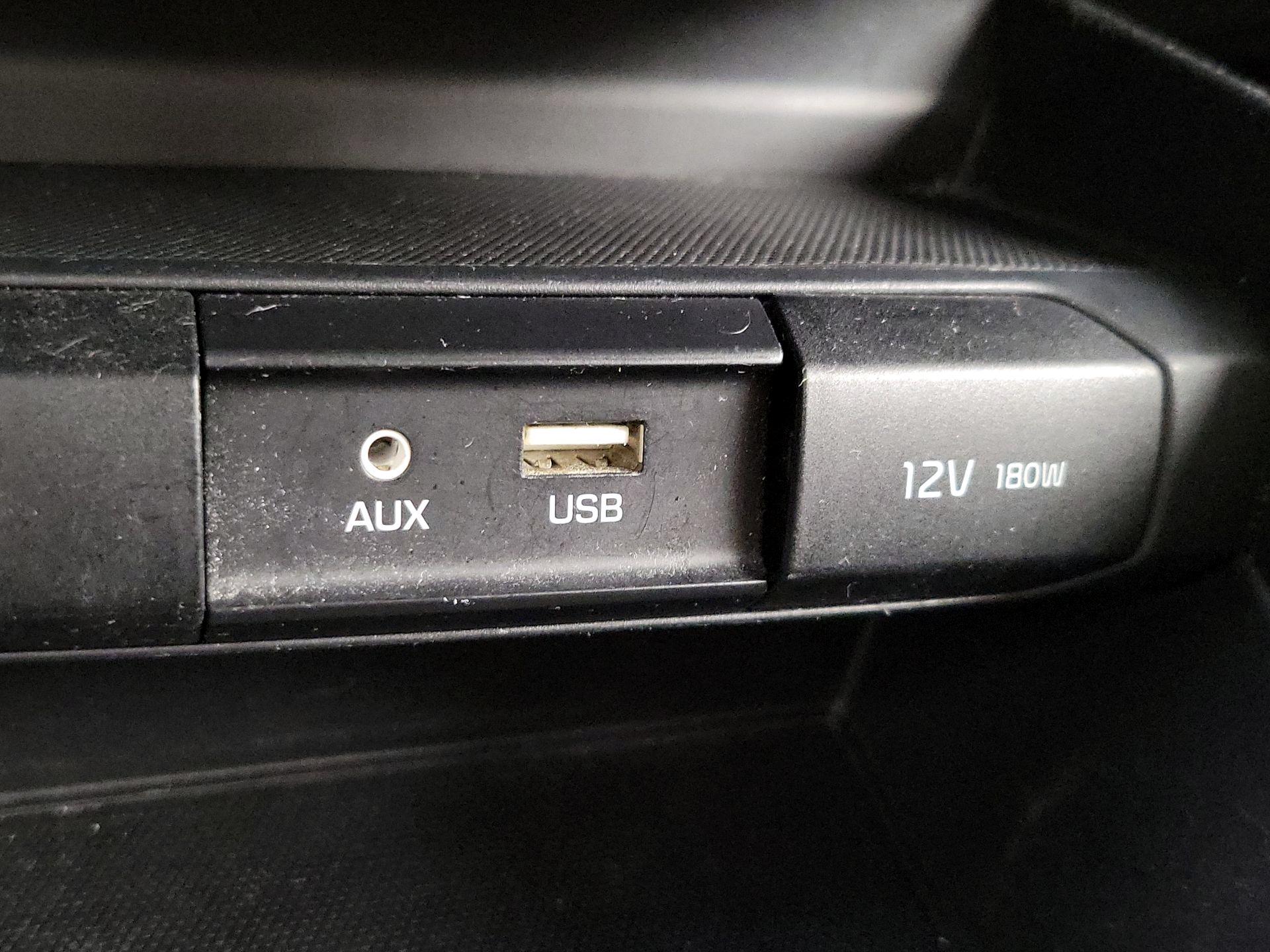 Thumbnail: 2018 Kia Rio5 - 18