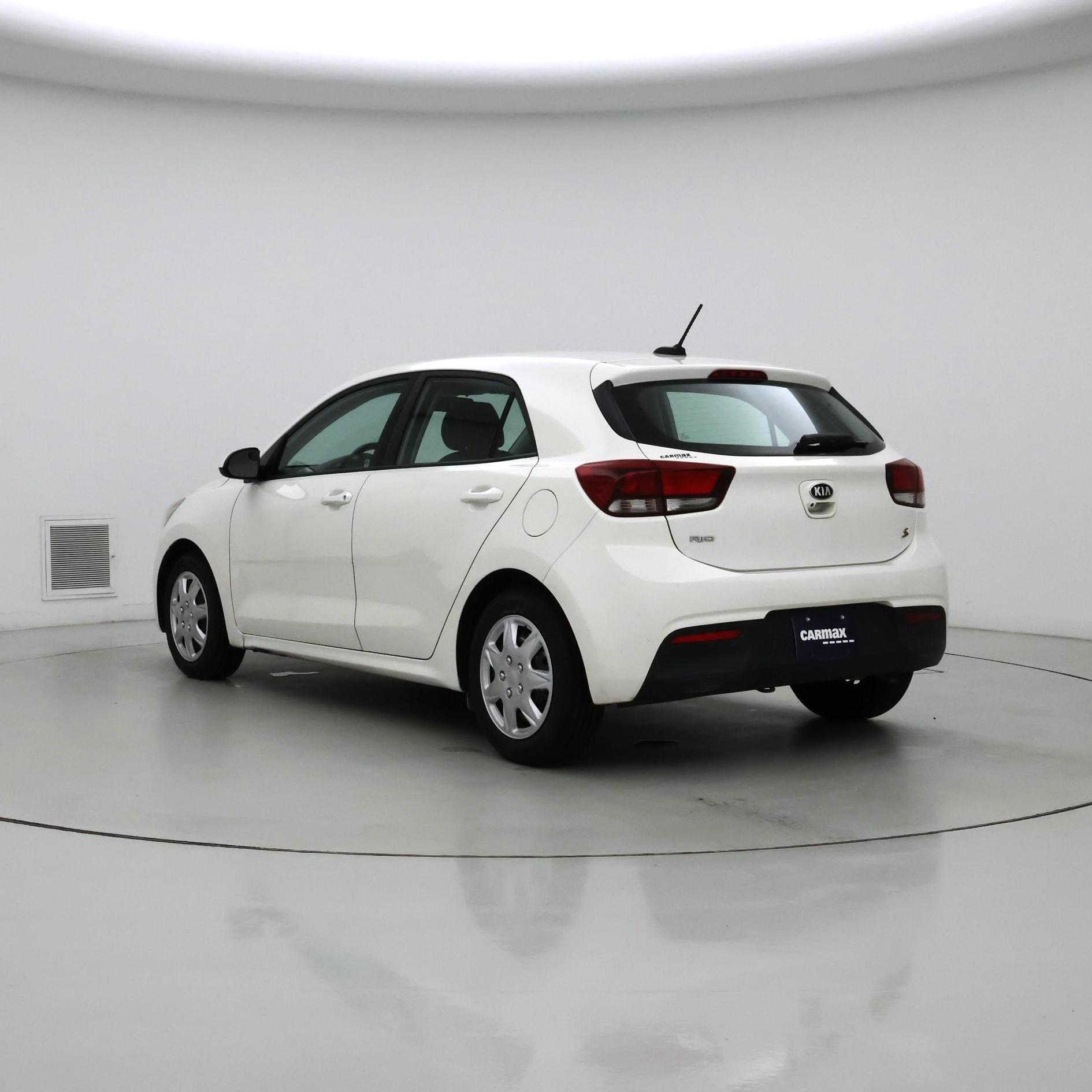 Thumbnail: 2018 Kia Rio5 - 2