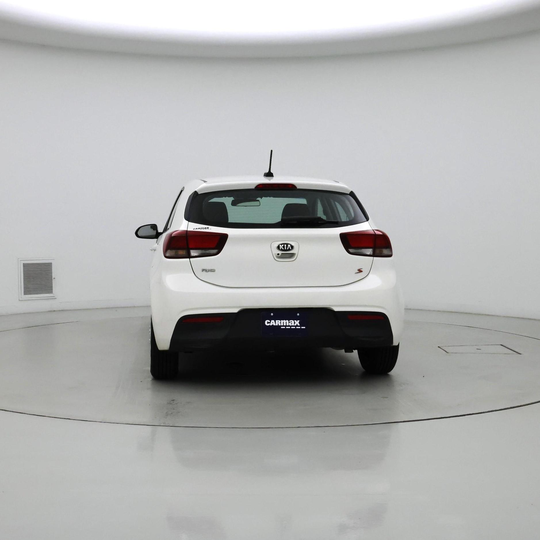 Thumbnail: 2018 Kia Rio5 - 6