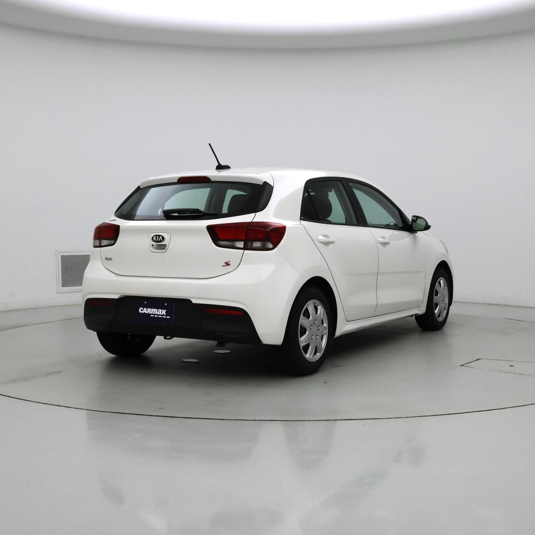 Thumbnail: 2018 Kia Rio5 - 8