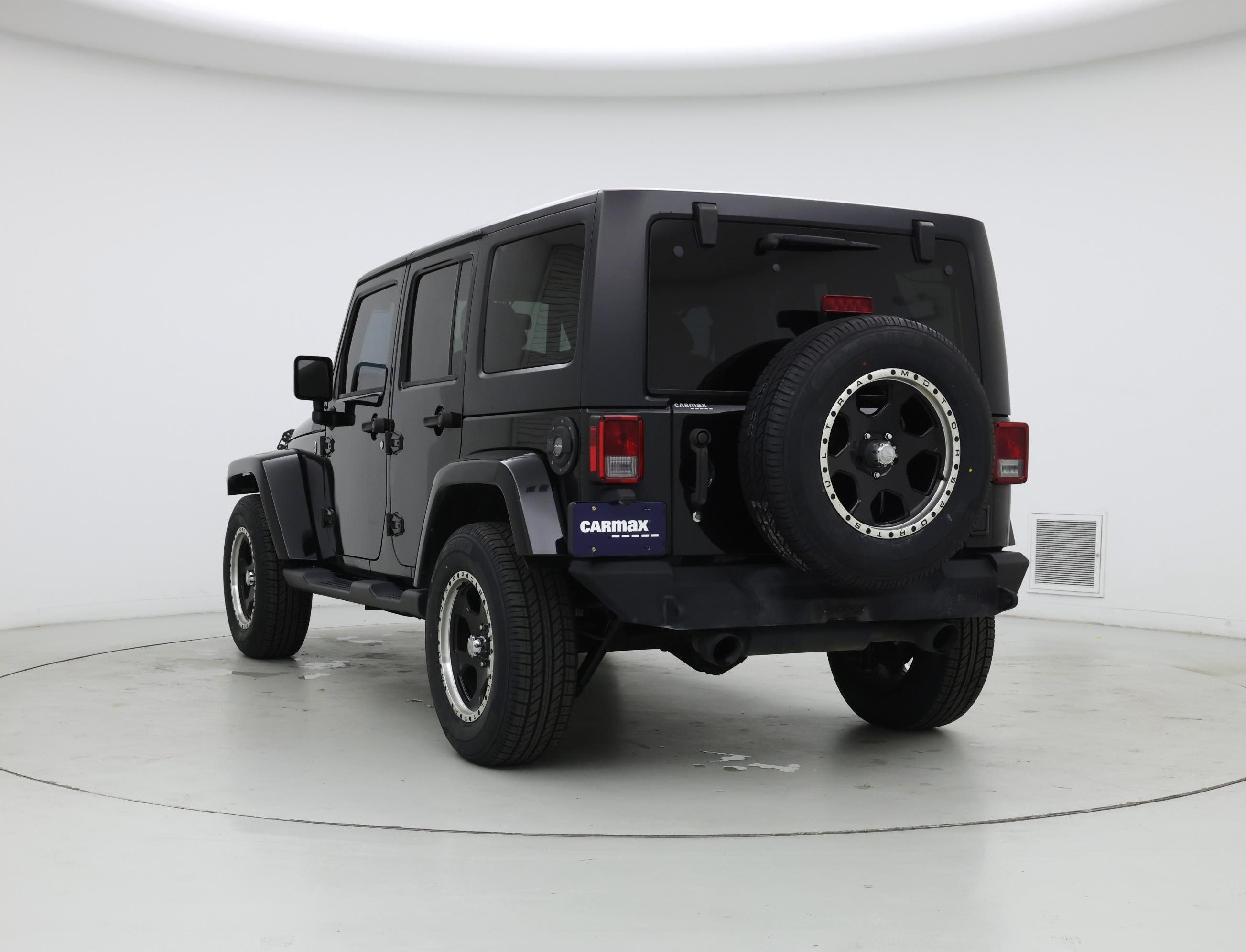 Thumbnail: 2016 Jeep Wrangler - 2