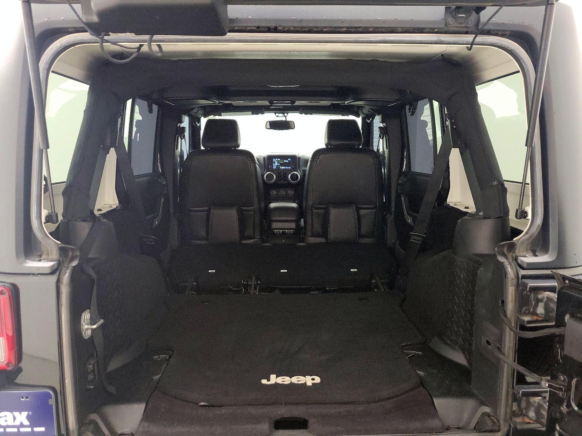 Thumbnail: 2016 Jeep Wrangler - 19