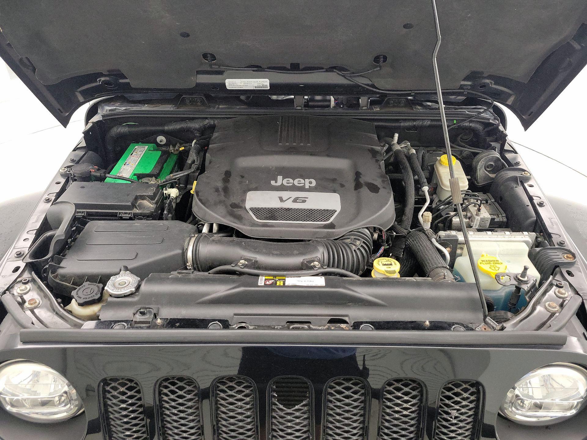 Thumbnail: 2016 Jeep Wrangler - 20