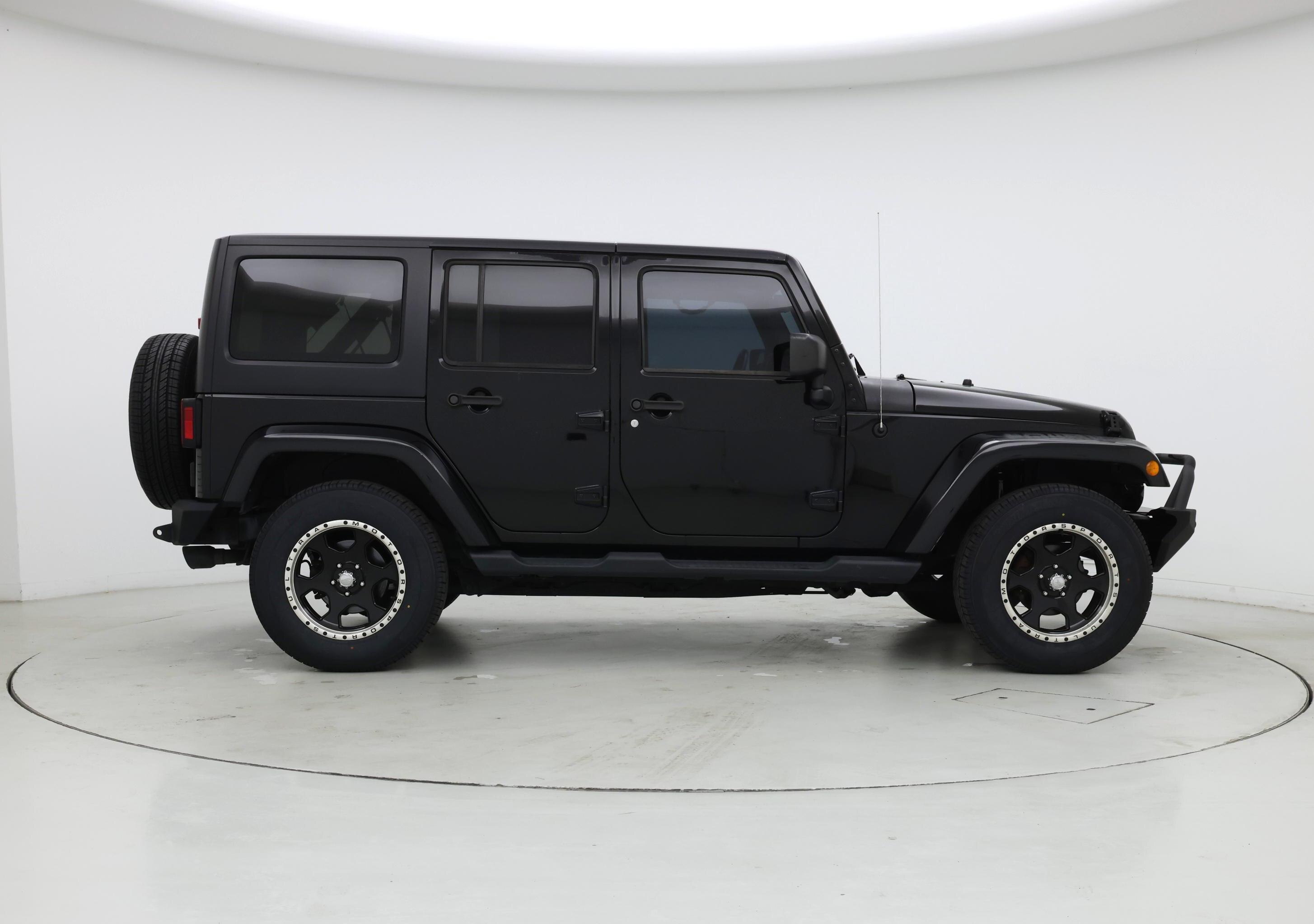 Thumbnail: 2016 Jeep Wrangler - 7