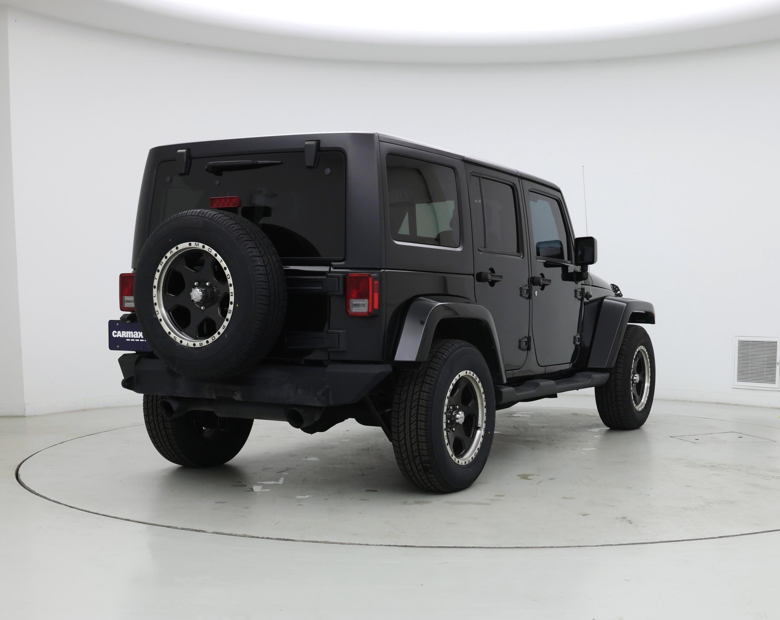 Thumbnail: 2016 Jeep Wrangler - 8