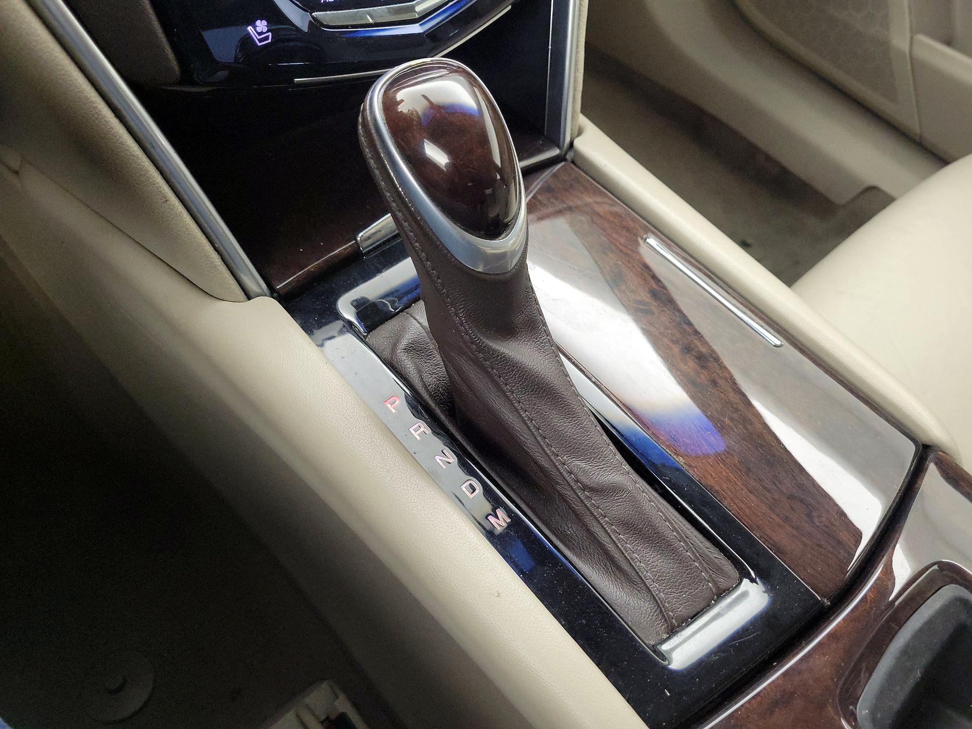 Thumbnail: 2016 Cadillac XTS - 18