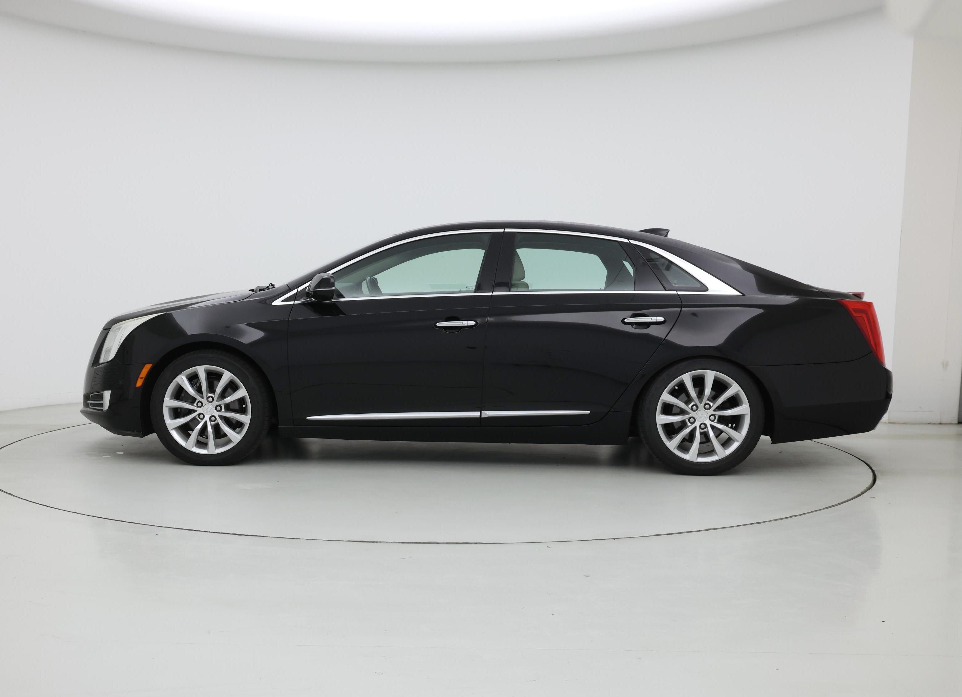 Thumbnail: 2016 Cadillac XTS - 3