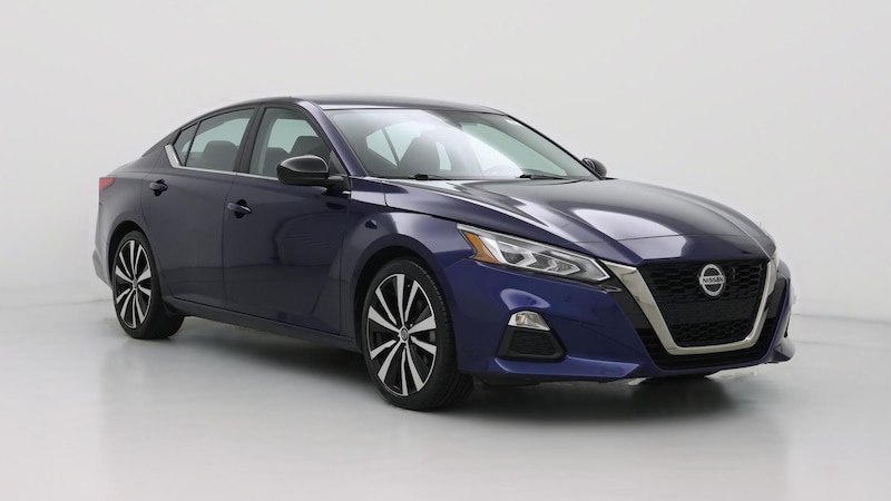 2022 Nissan Altima SR Hero Image
