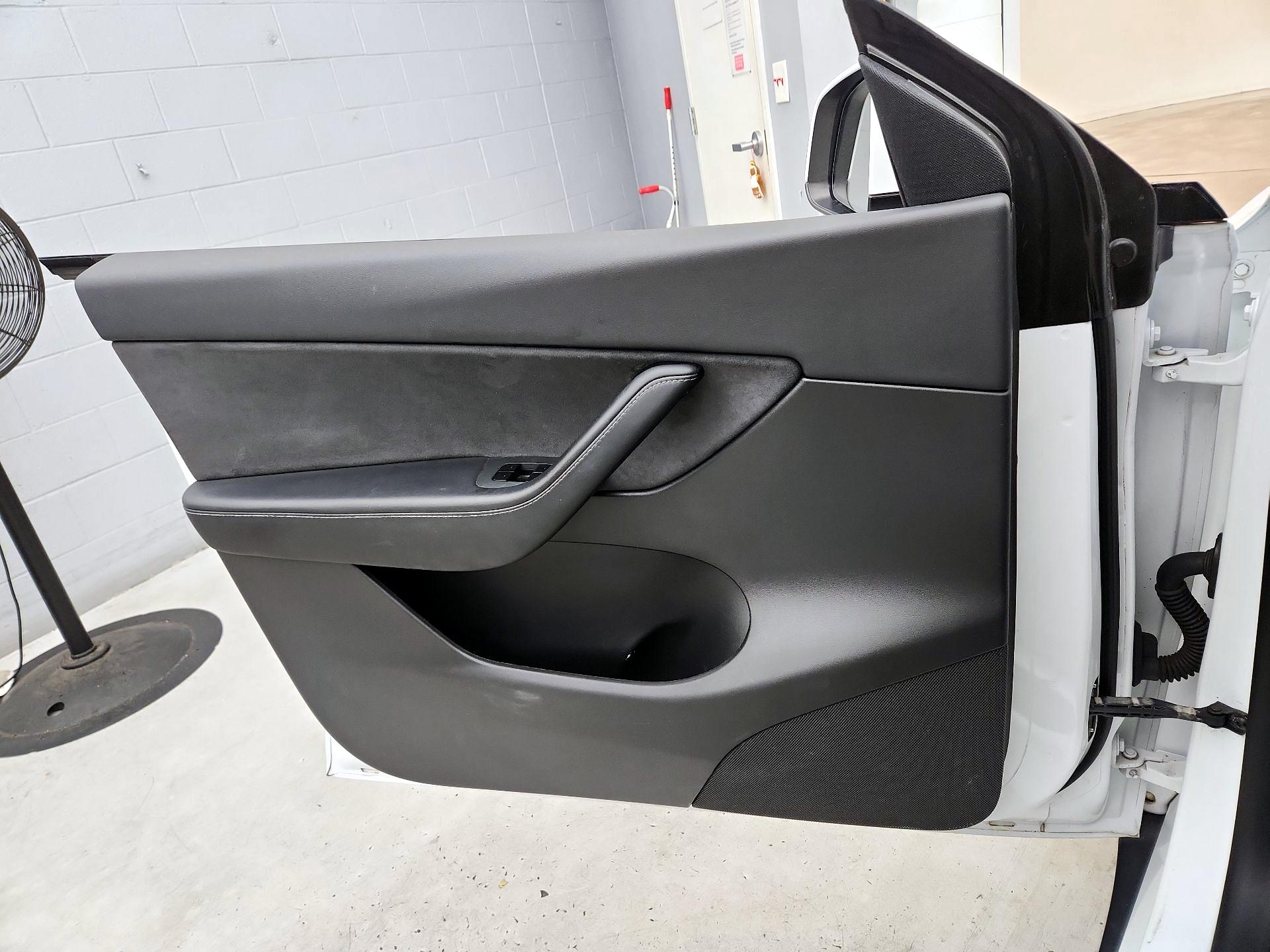 Thumbnail: 2021 Tesla Model Y - 12