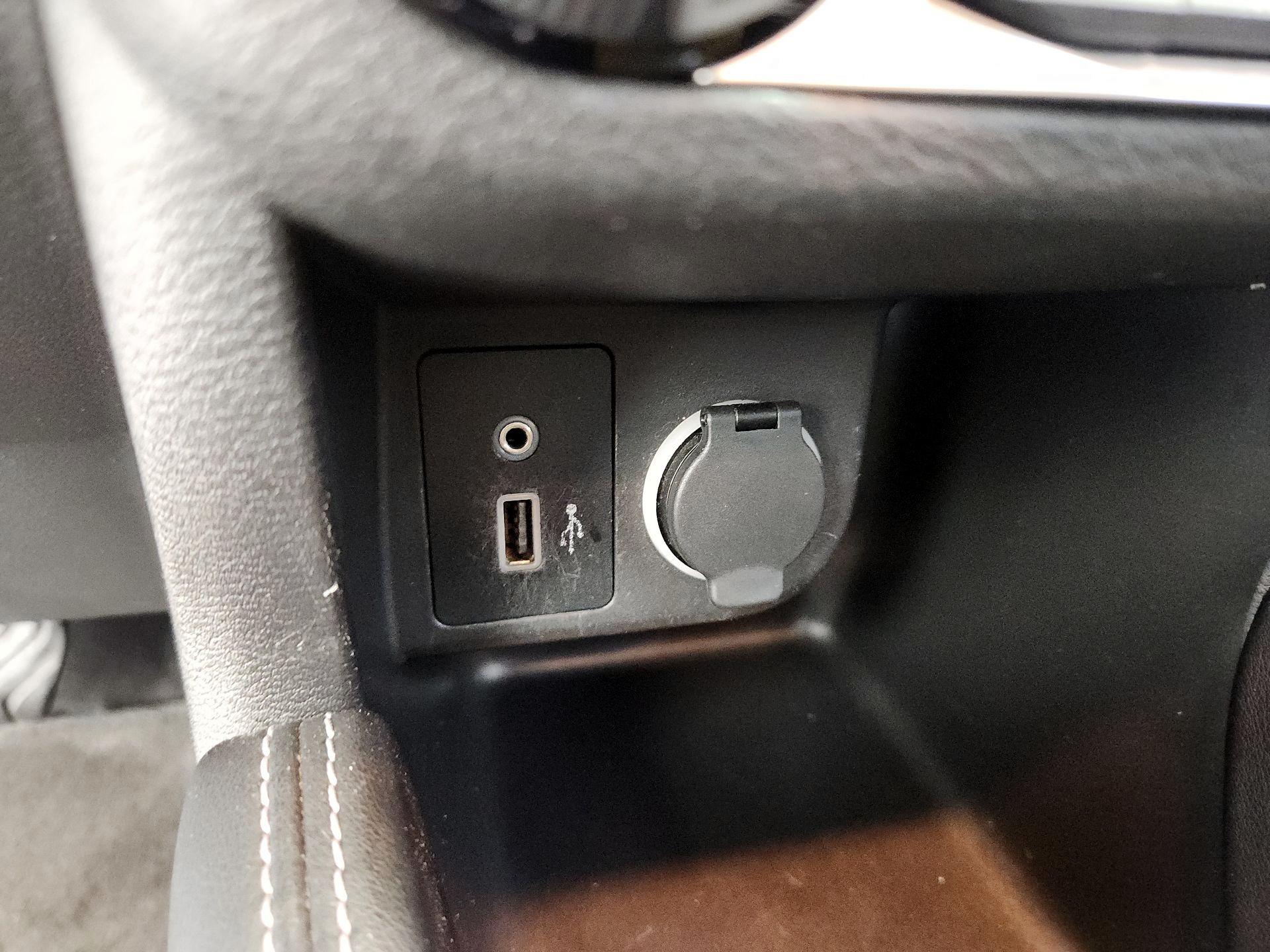 Thumbnail: 2019 Nissan Kicks - 18