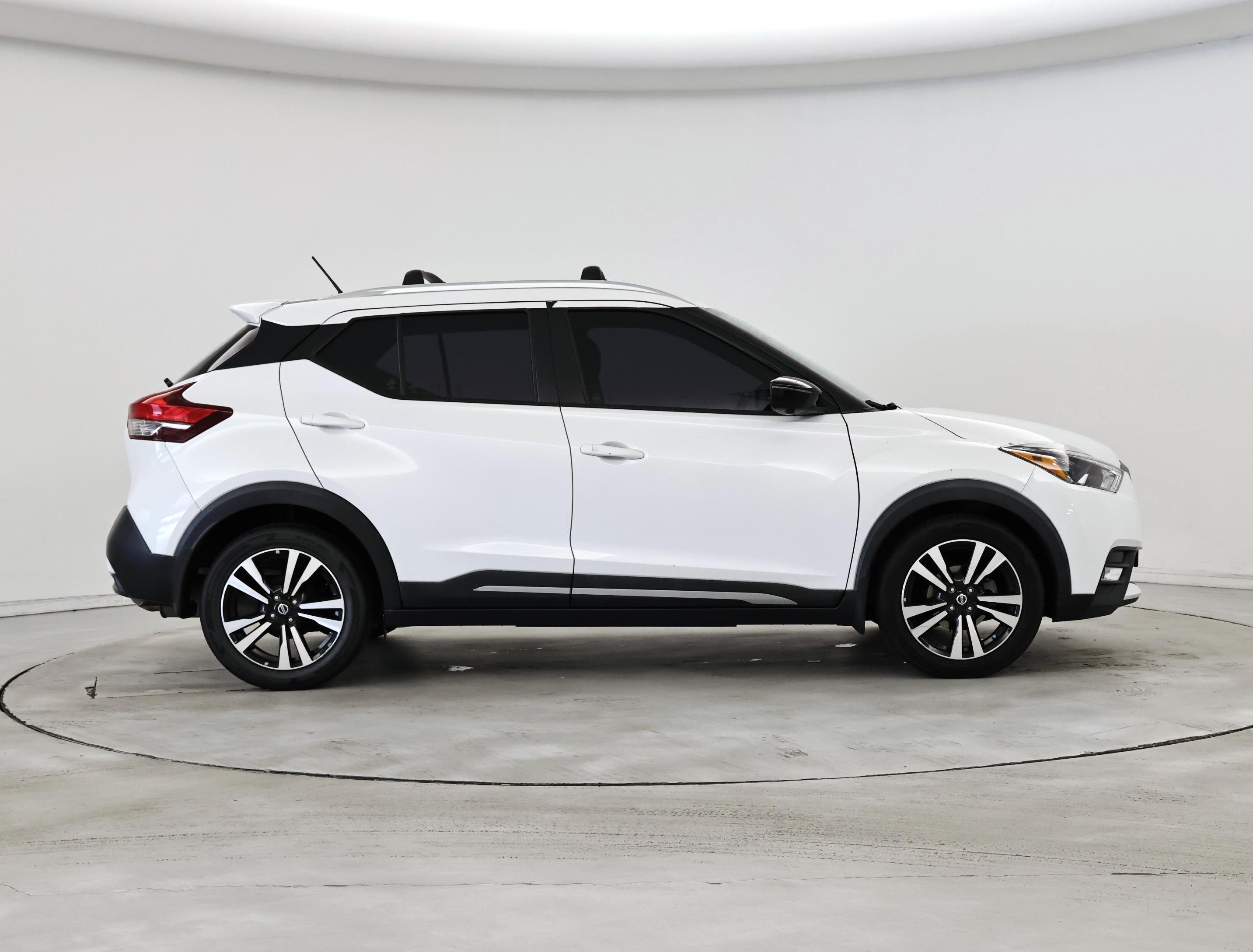 Thumbnail: 2019 Nissan Kicks - 7
