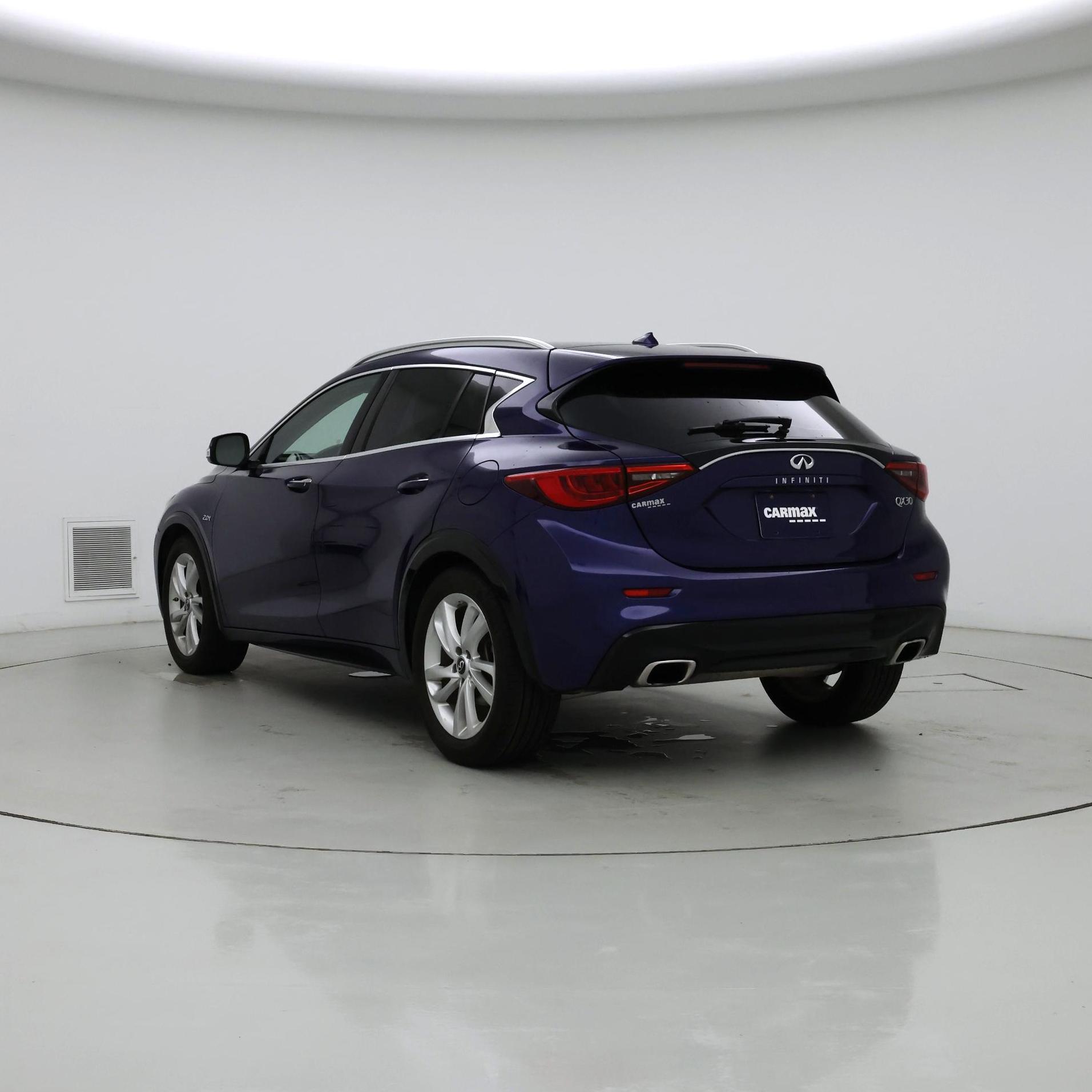 Thumbnail: 2018 INFINITI QX30 - 2