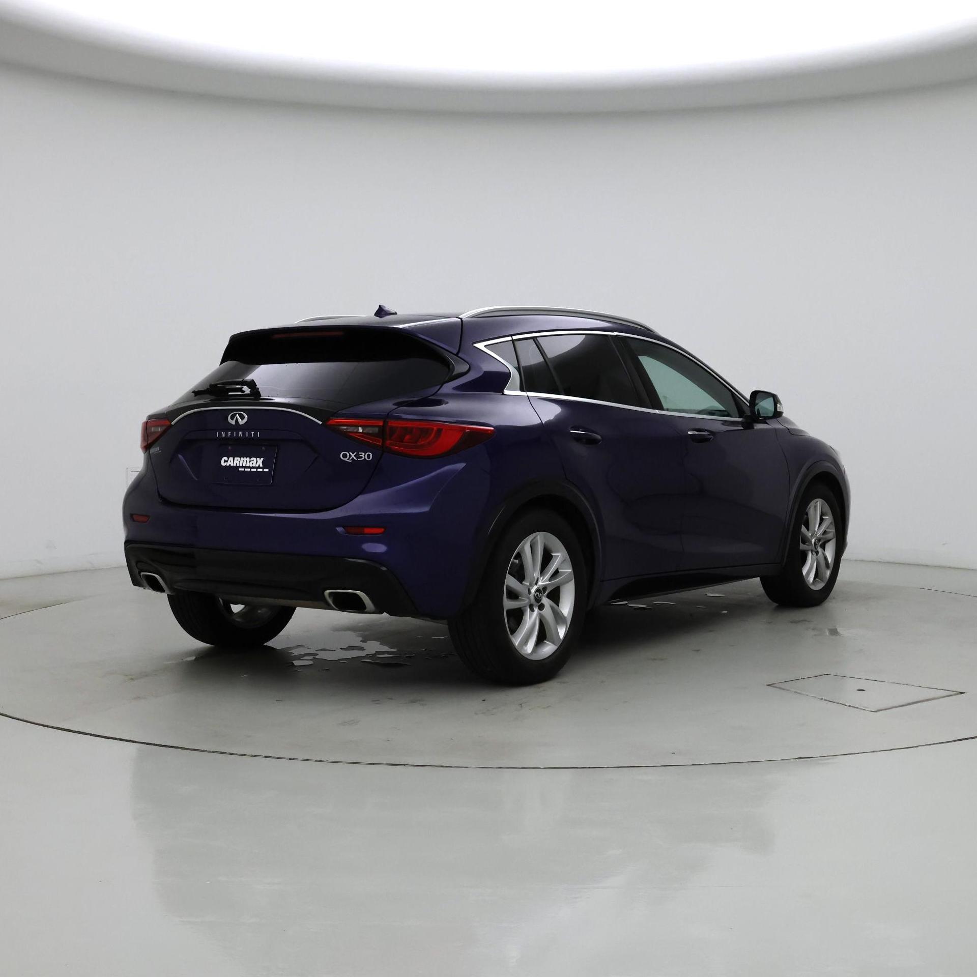 Thumbnail: 2018 INFINITI QX30 - 8