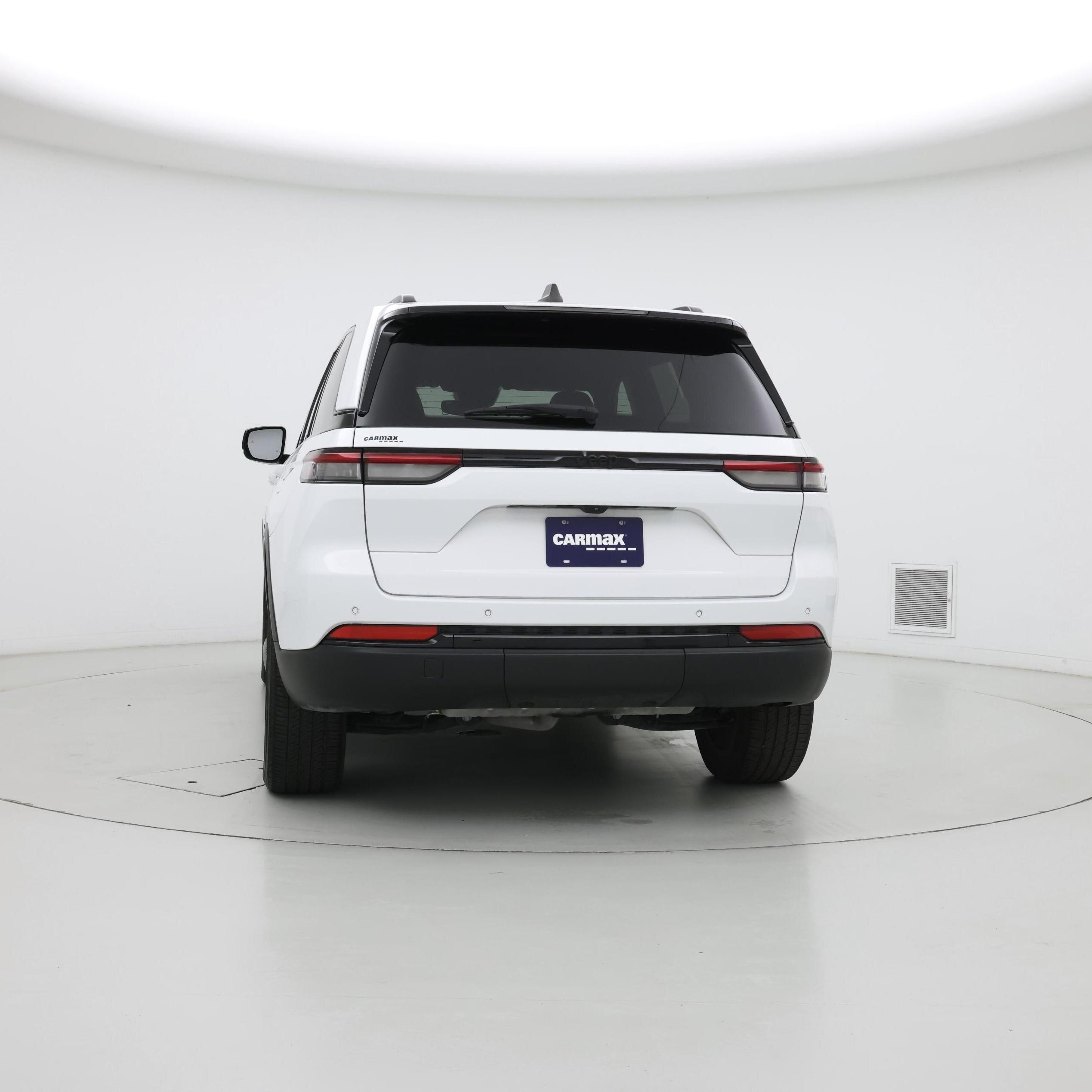 Thumbnail: 2023 Jeep Grand Cherokee - 6