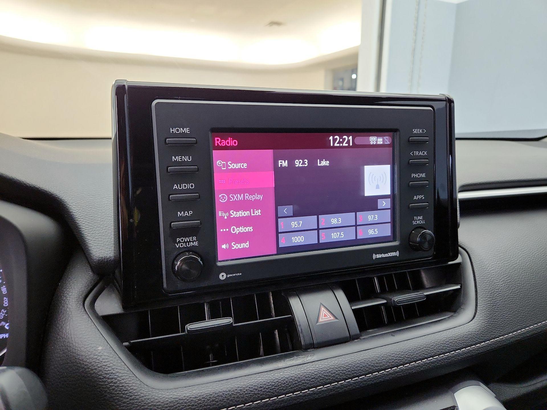 Thumbnail: 2021 Toyota RAV4 - 15