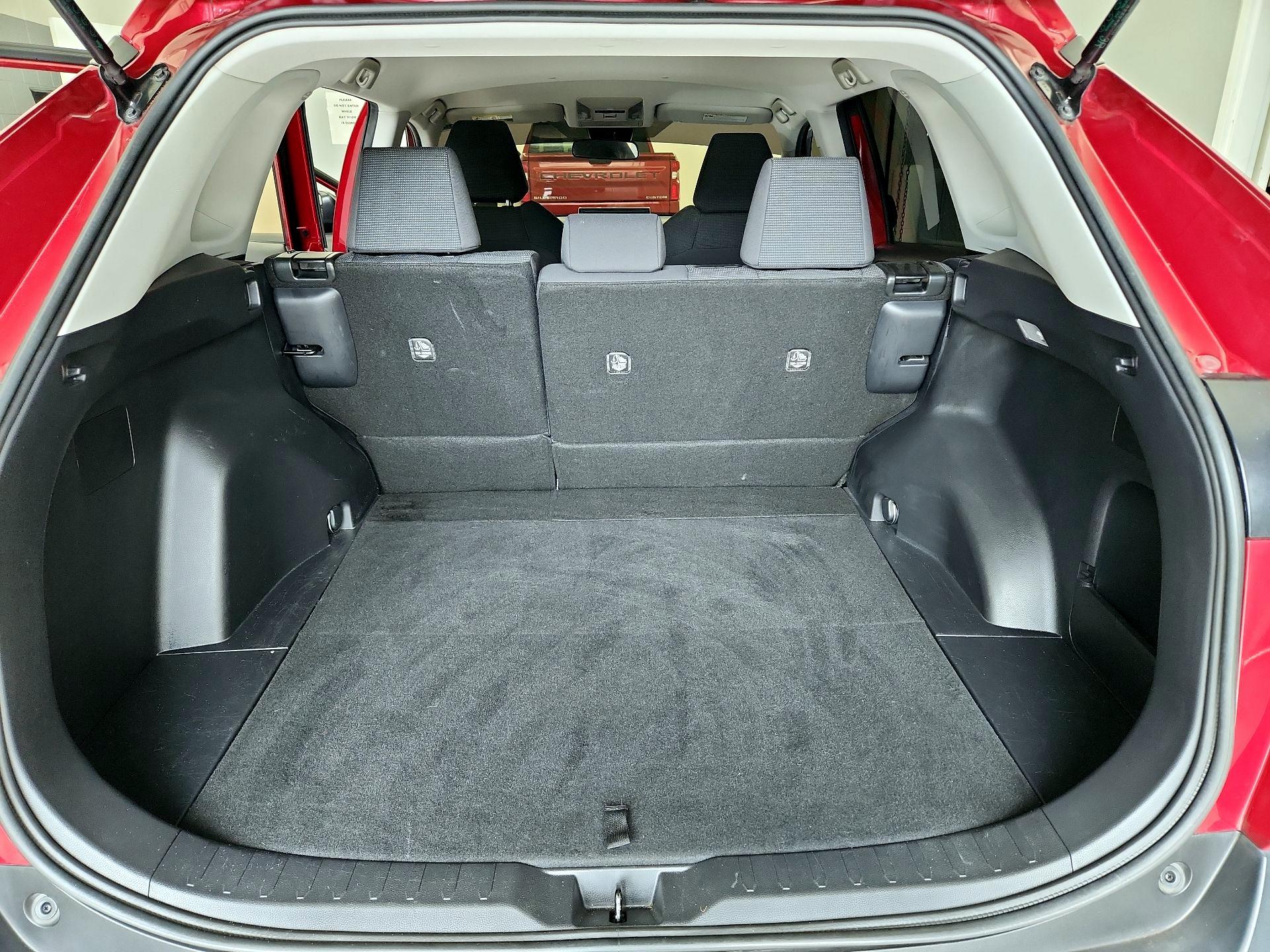 Thumbnail: 2021 Toyota RAV4 - 20