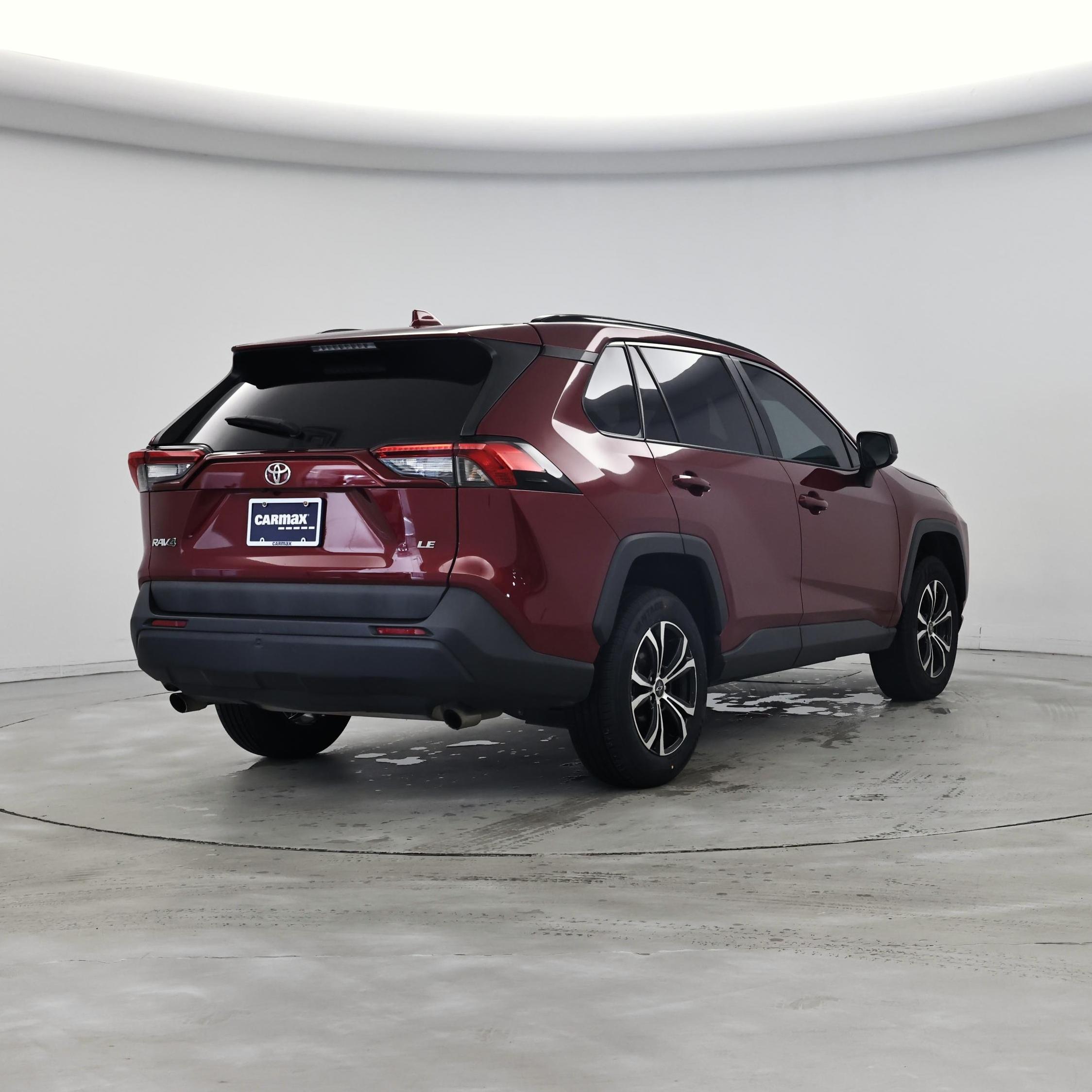 Thumbnail: 2021 Toyota RAV4 - 8