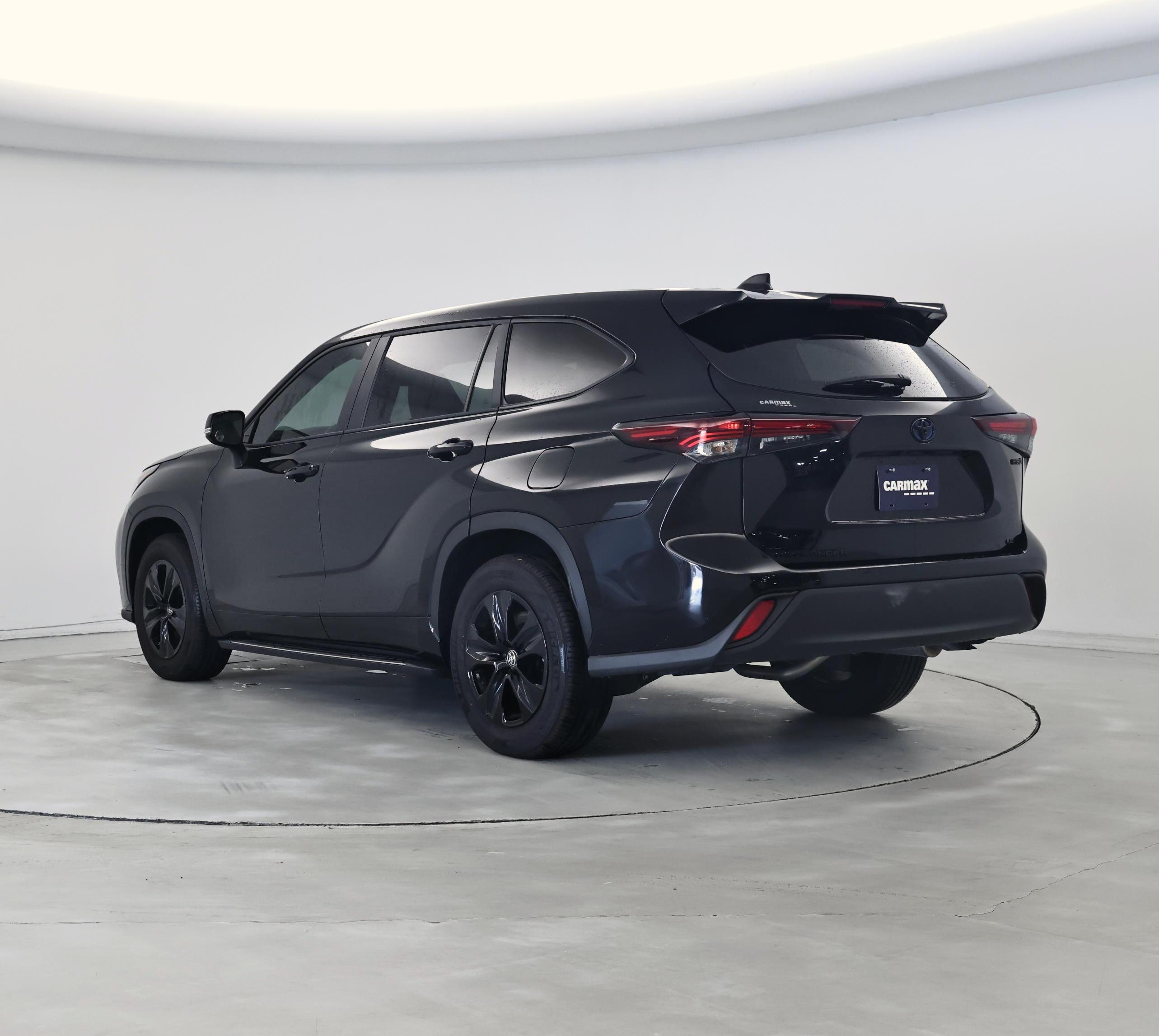 Thumbnail: 2024 Toyota Highlander - 2
