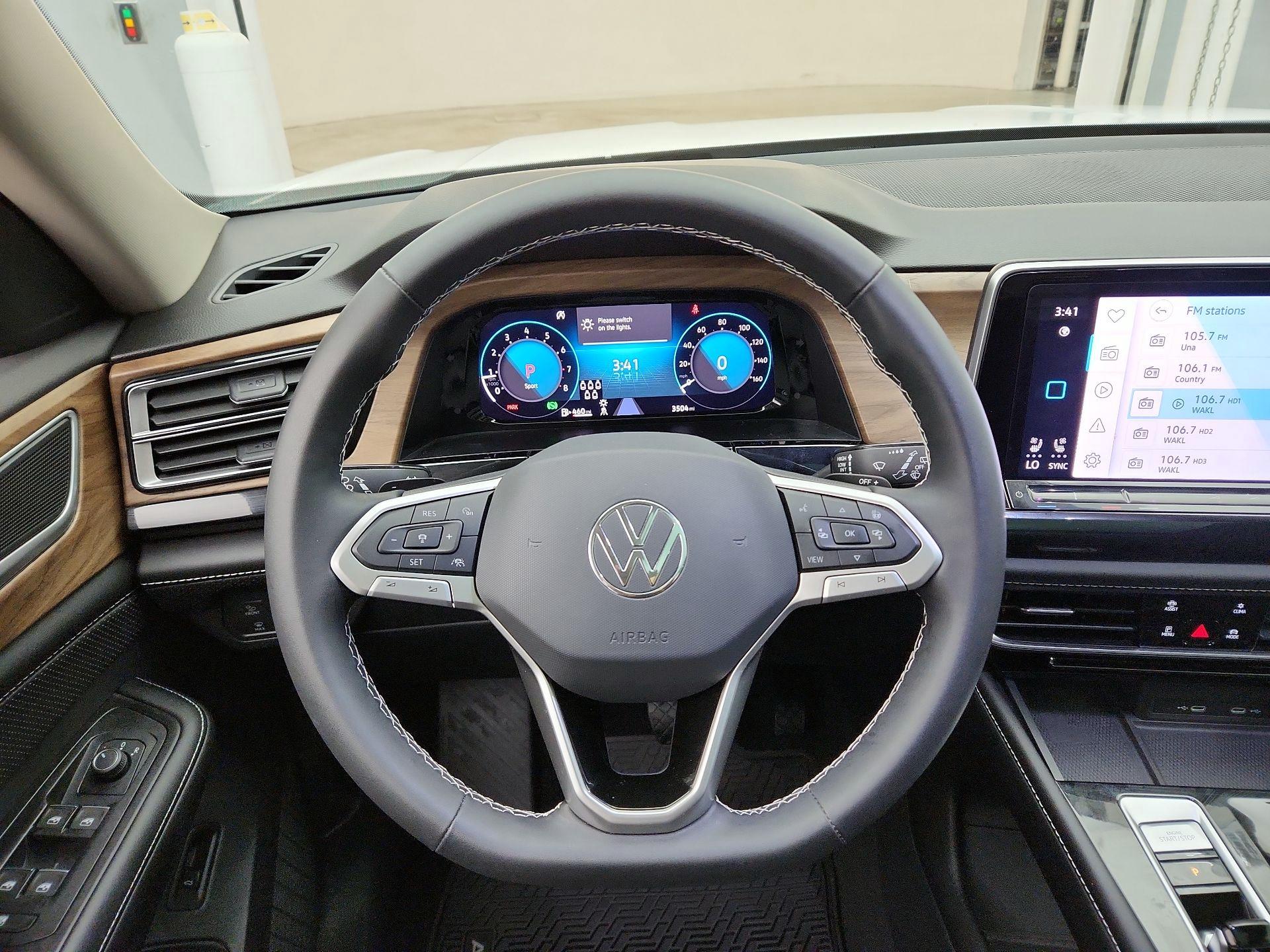 Thumbnail: 2024 Volkswagen Atlas - 10