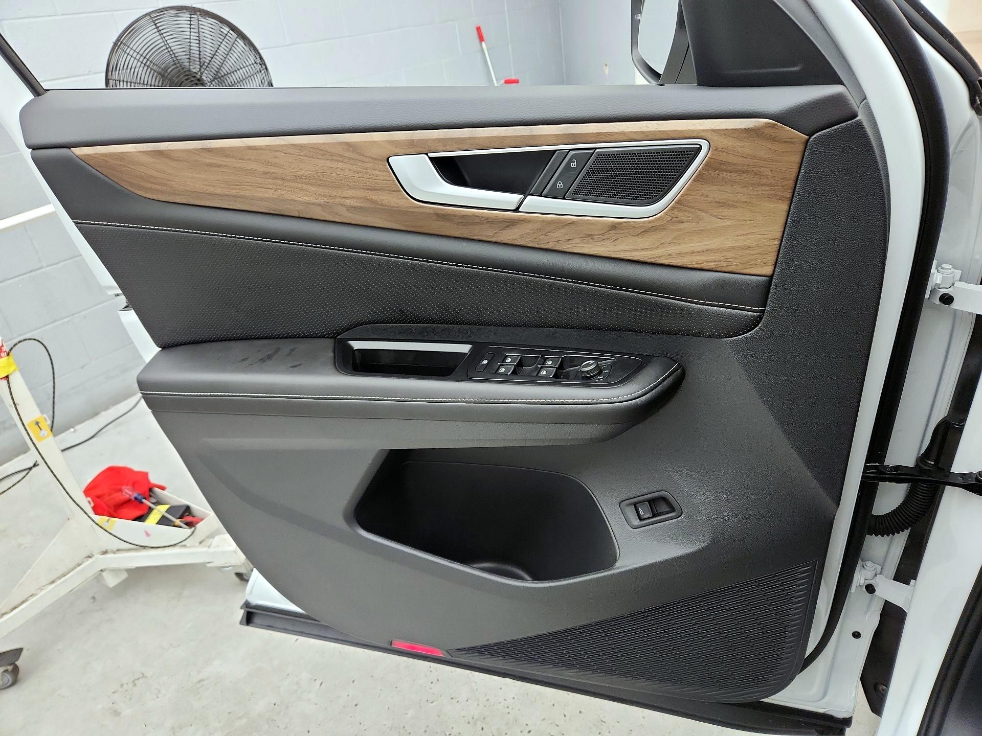 Thumbnail: 2024 Volkswagen Atlas - 12