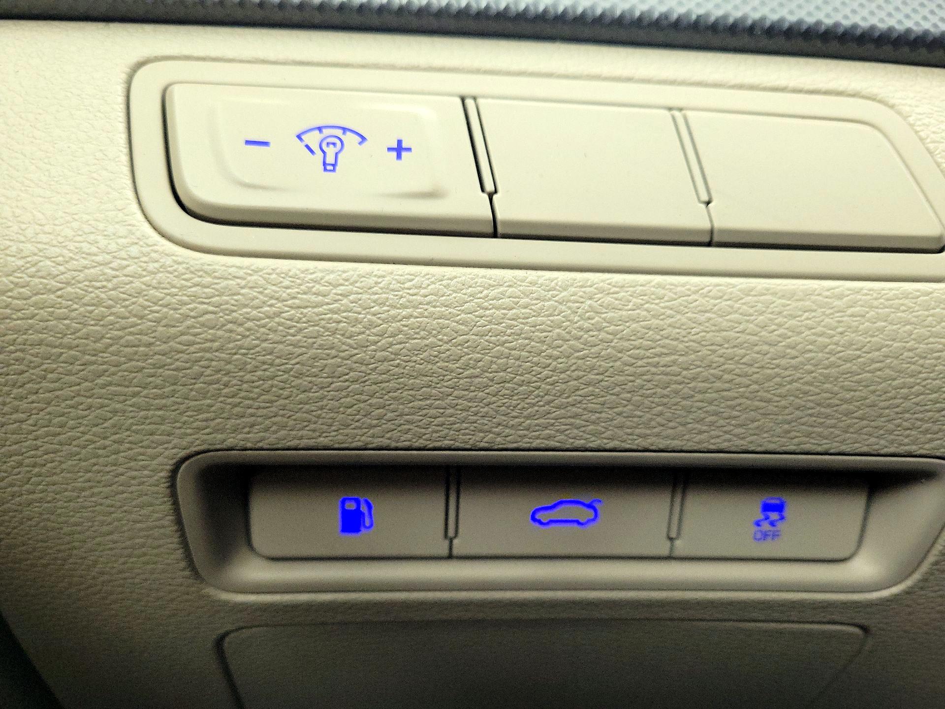 Thumbnail: 2015 Hyundai Sonata - 13