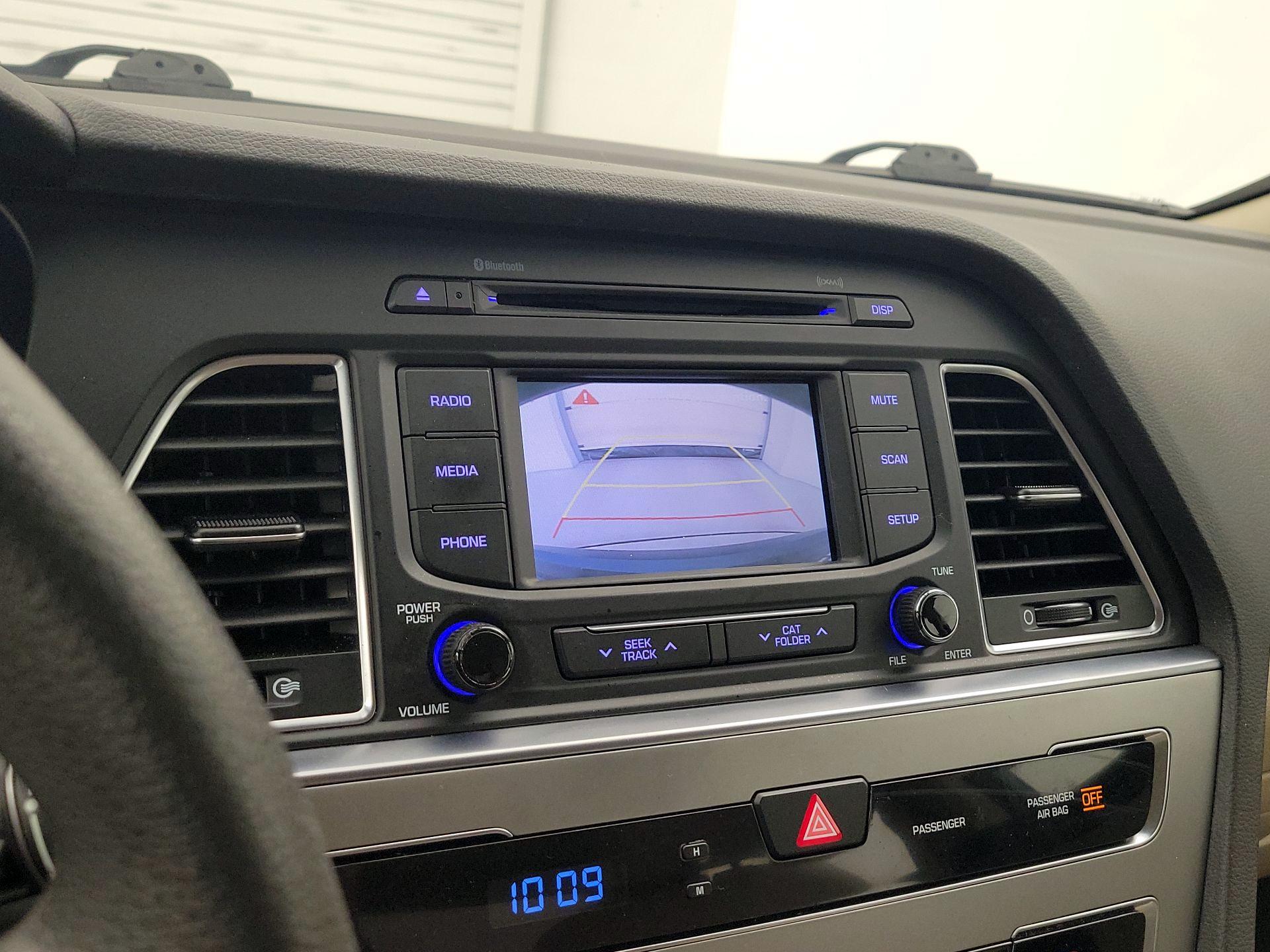 Thumbnail: 2015 Hyundai Sonata - 14