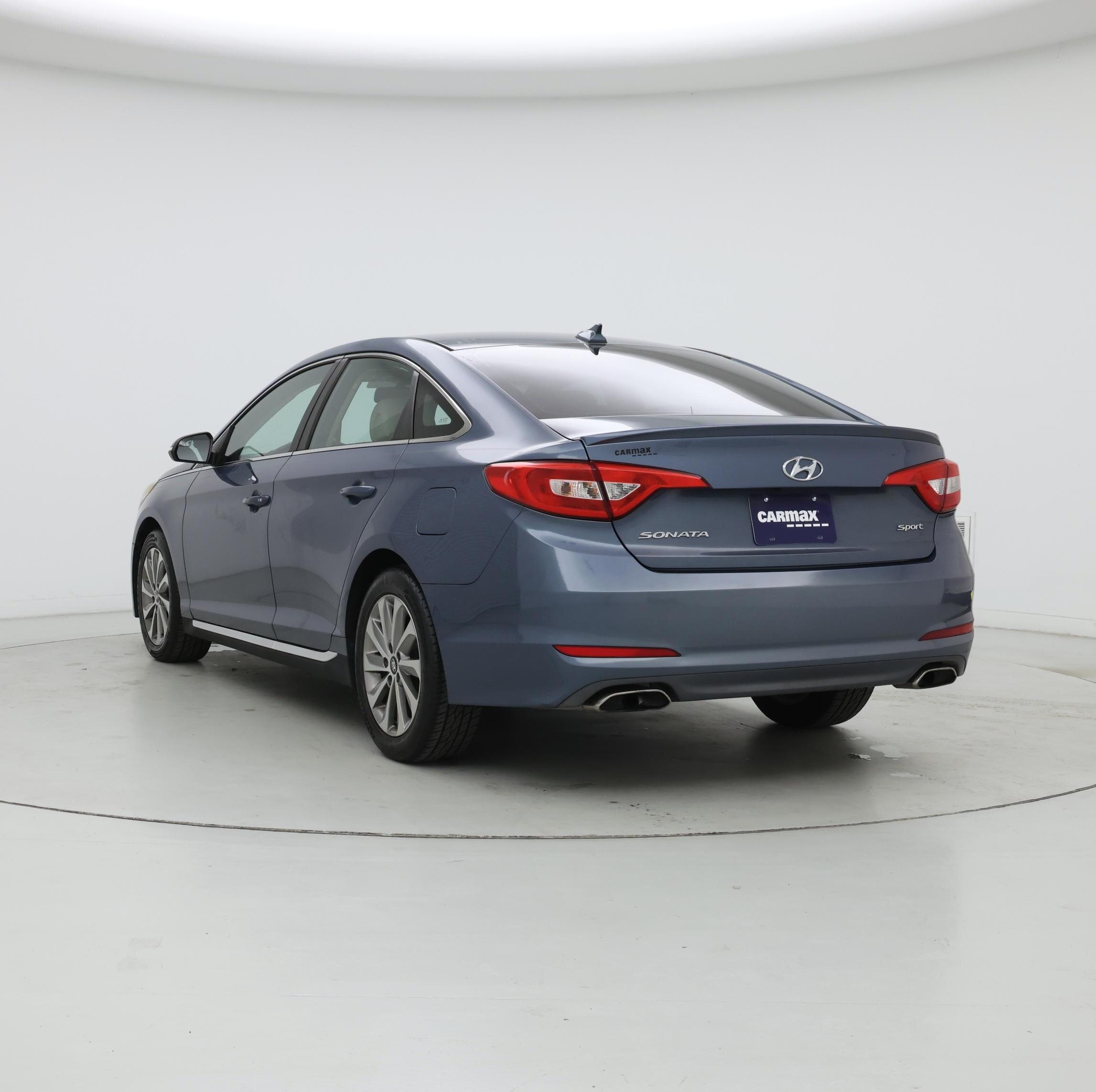 Thumbnail: 2015 Hyundai Sonata - 2