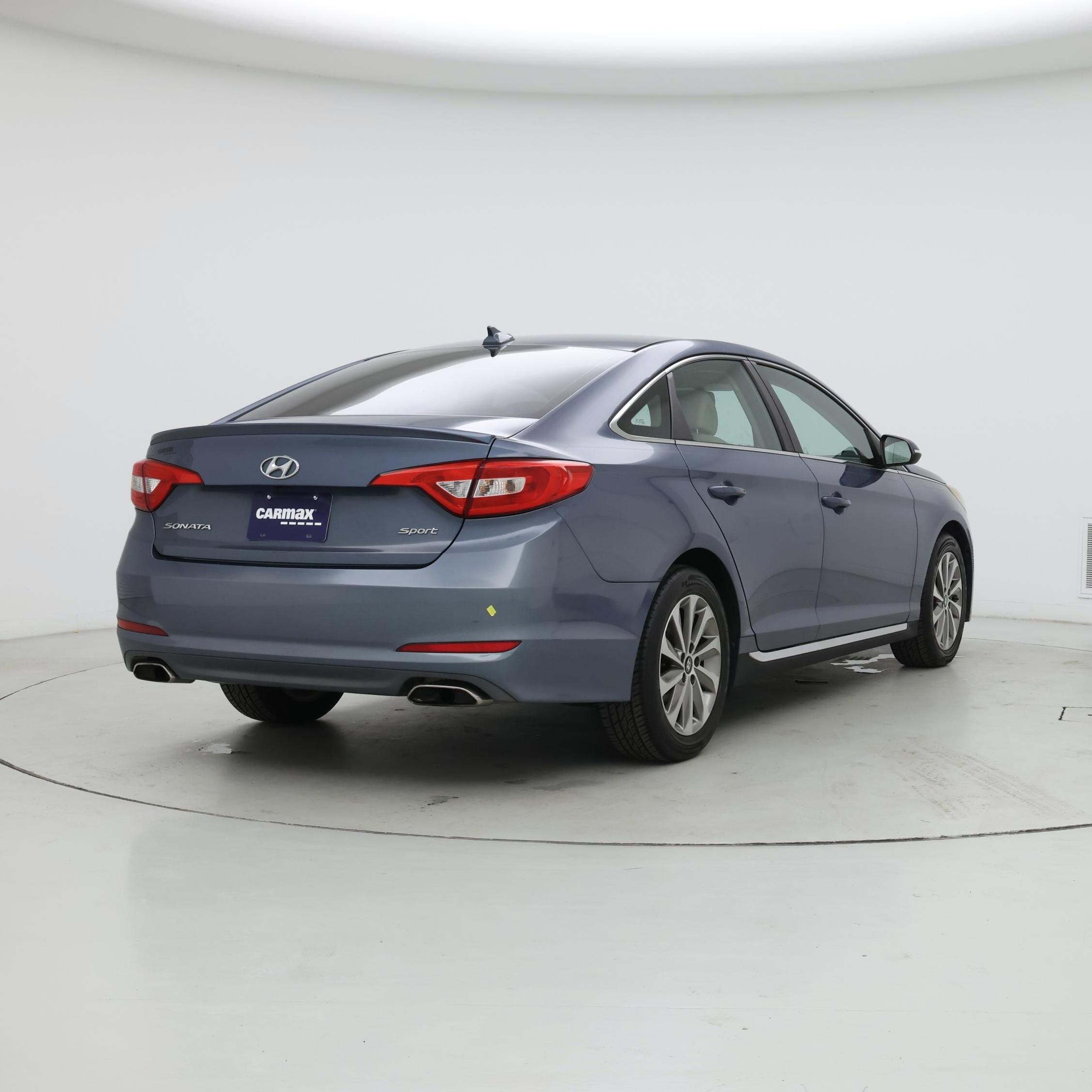 Thumbnail: 2015 Hyundai Sonata - 8