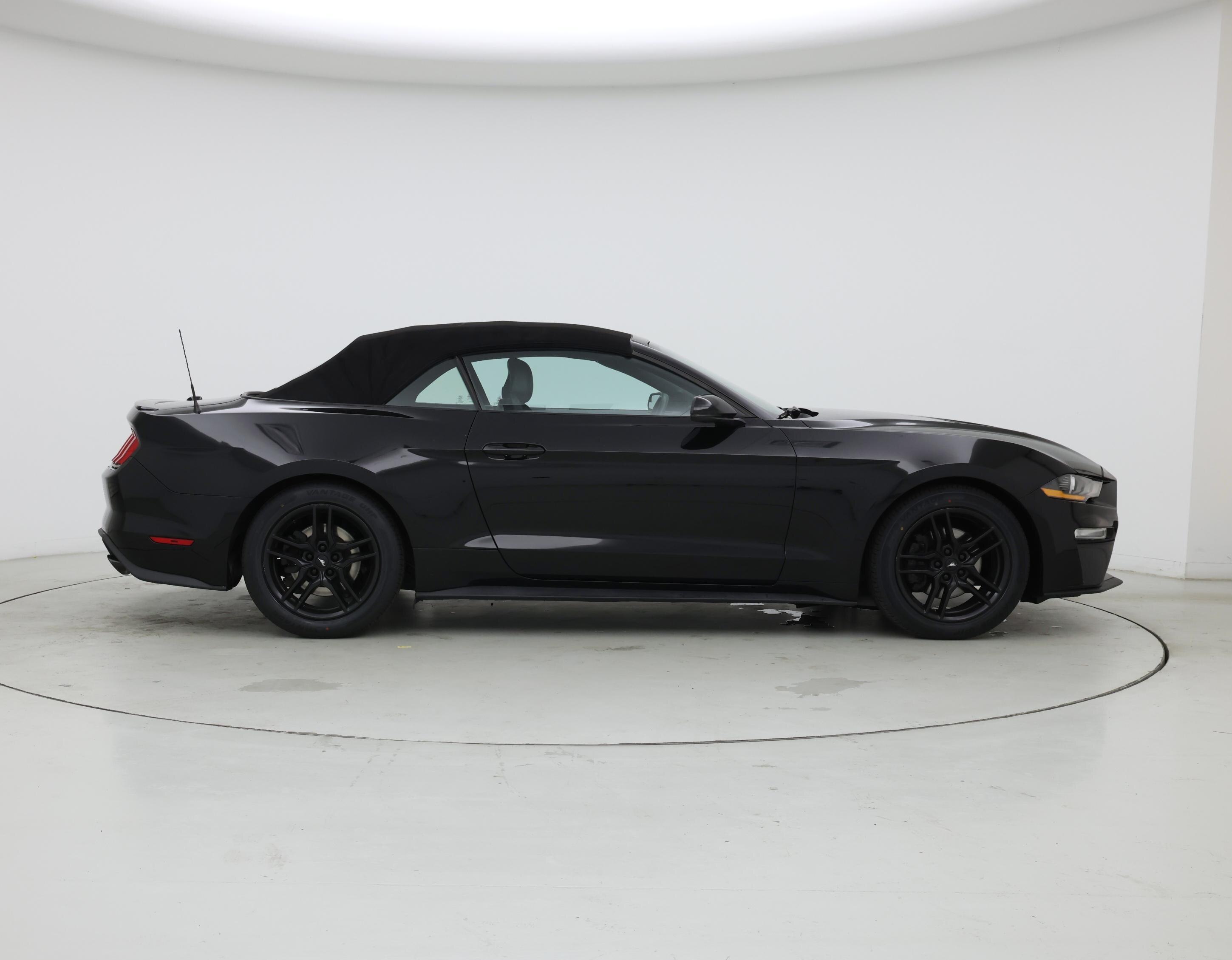 Thumbnail: 2018 Ford Mustang - 7