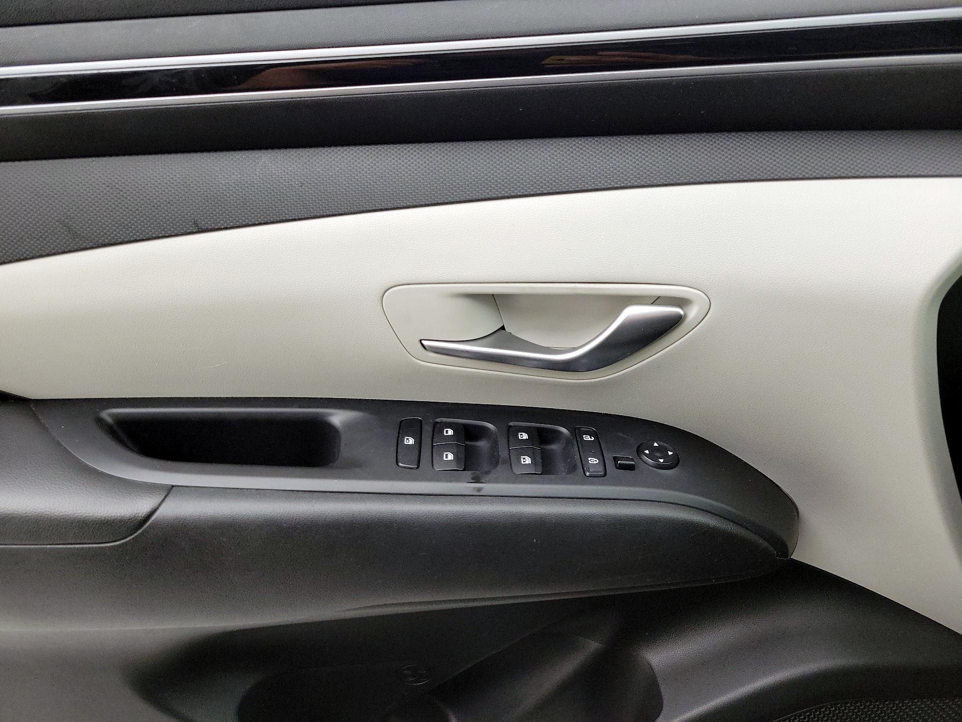 Thumbnail: 2022 Hyundai Tucson - 12