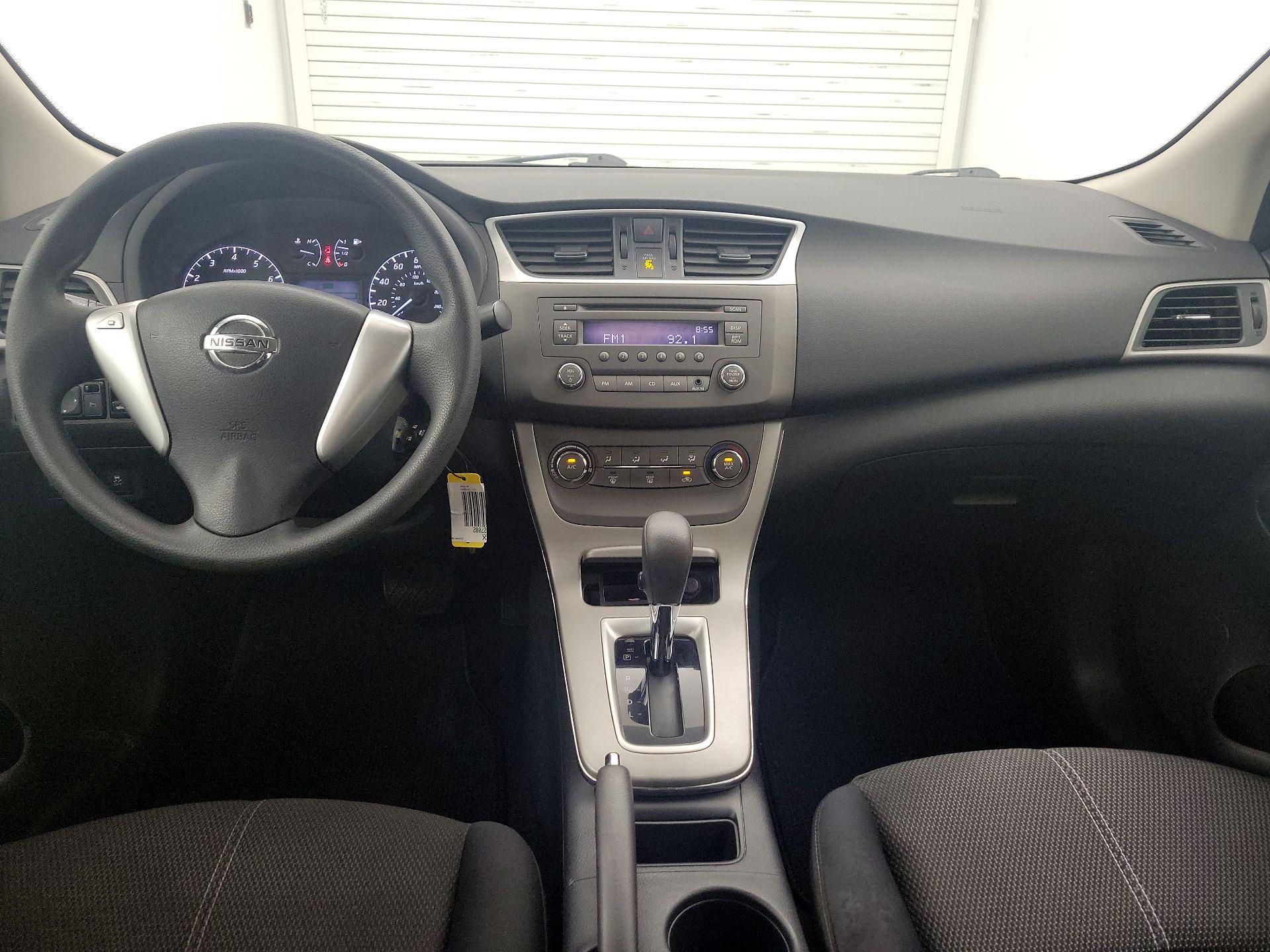 Thumbnail: 2014 Nissan Sentra - 9