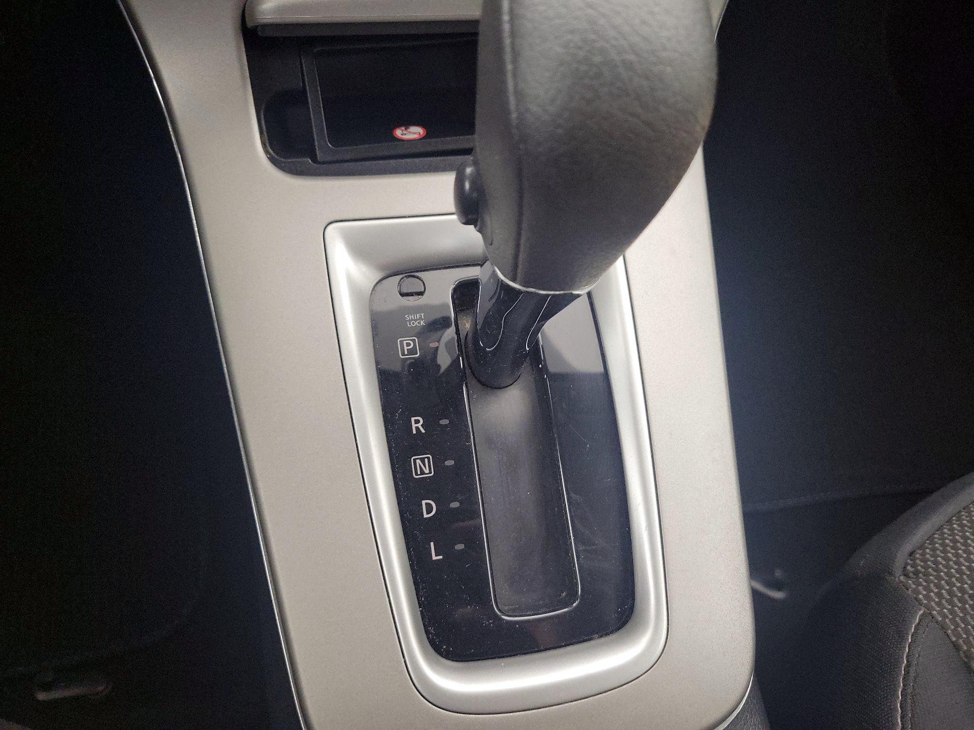 Thumbnail: 2014 Nissan Sentra - 16