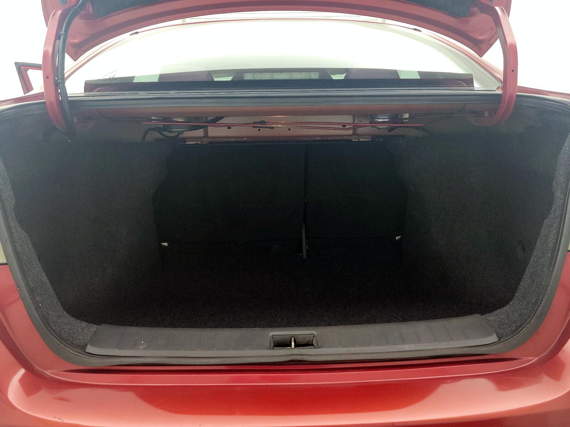 Thumbnail: 2014 Nissan Sentra - 18