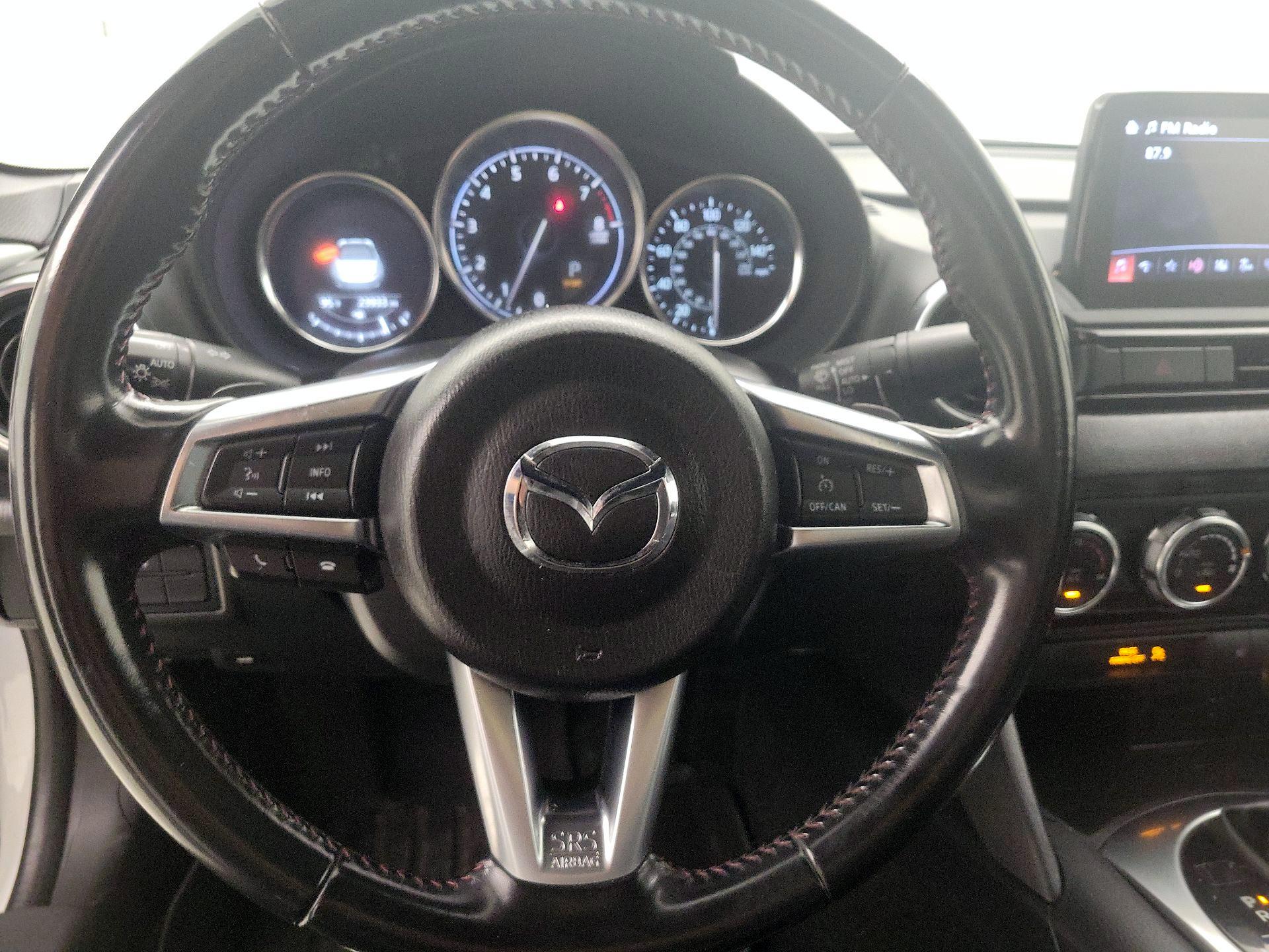 Thumbnail: 2019 Mazda MX-5 Miata - 10