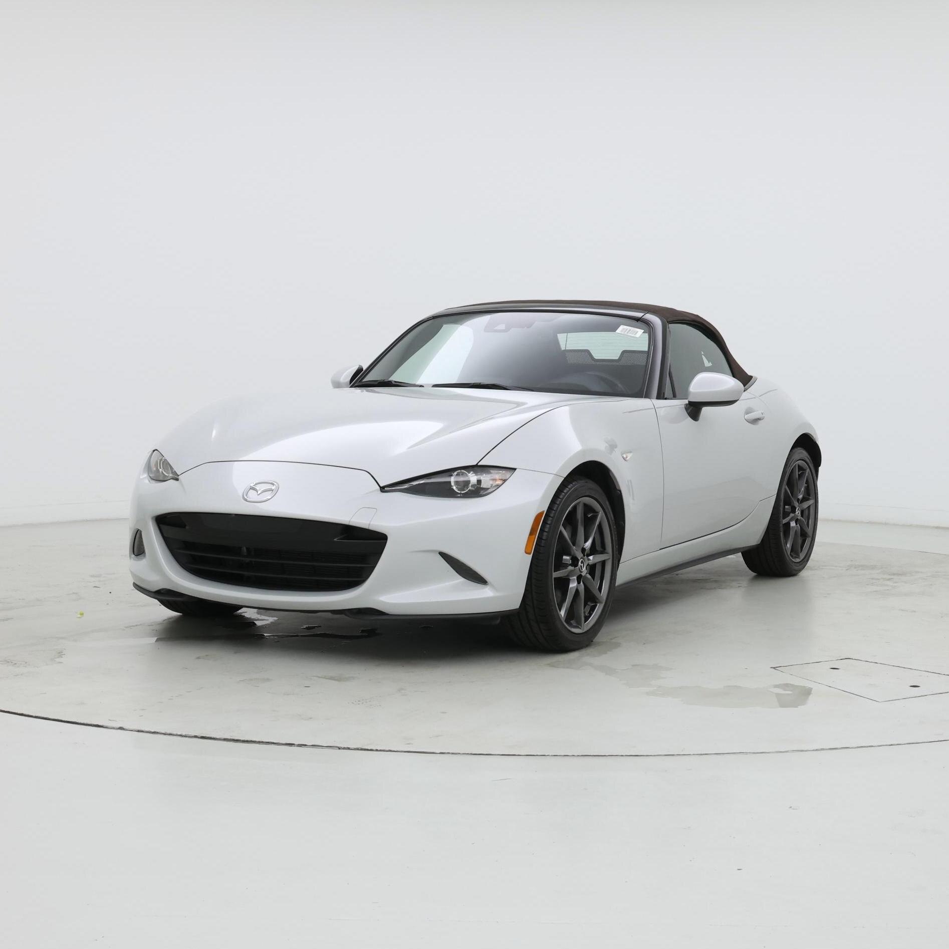 Thumbnail: 2019 Mazda MX-5 Miata - 4