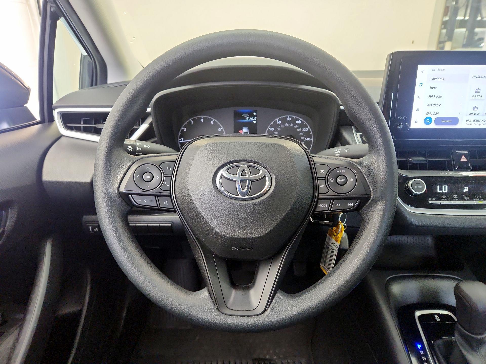 Thumbnail: 2023 Toyota Corolla - 10