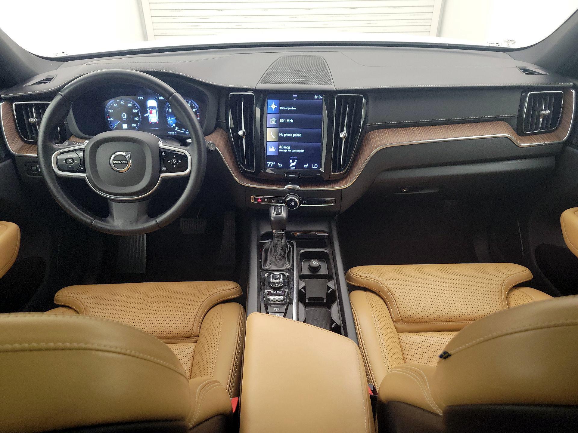 Thumbnail: 2019 Volvo XC60 - 9