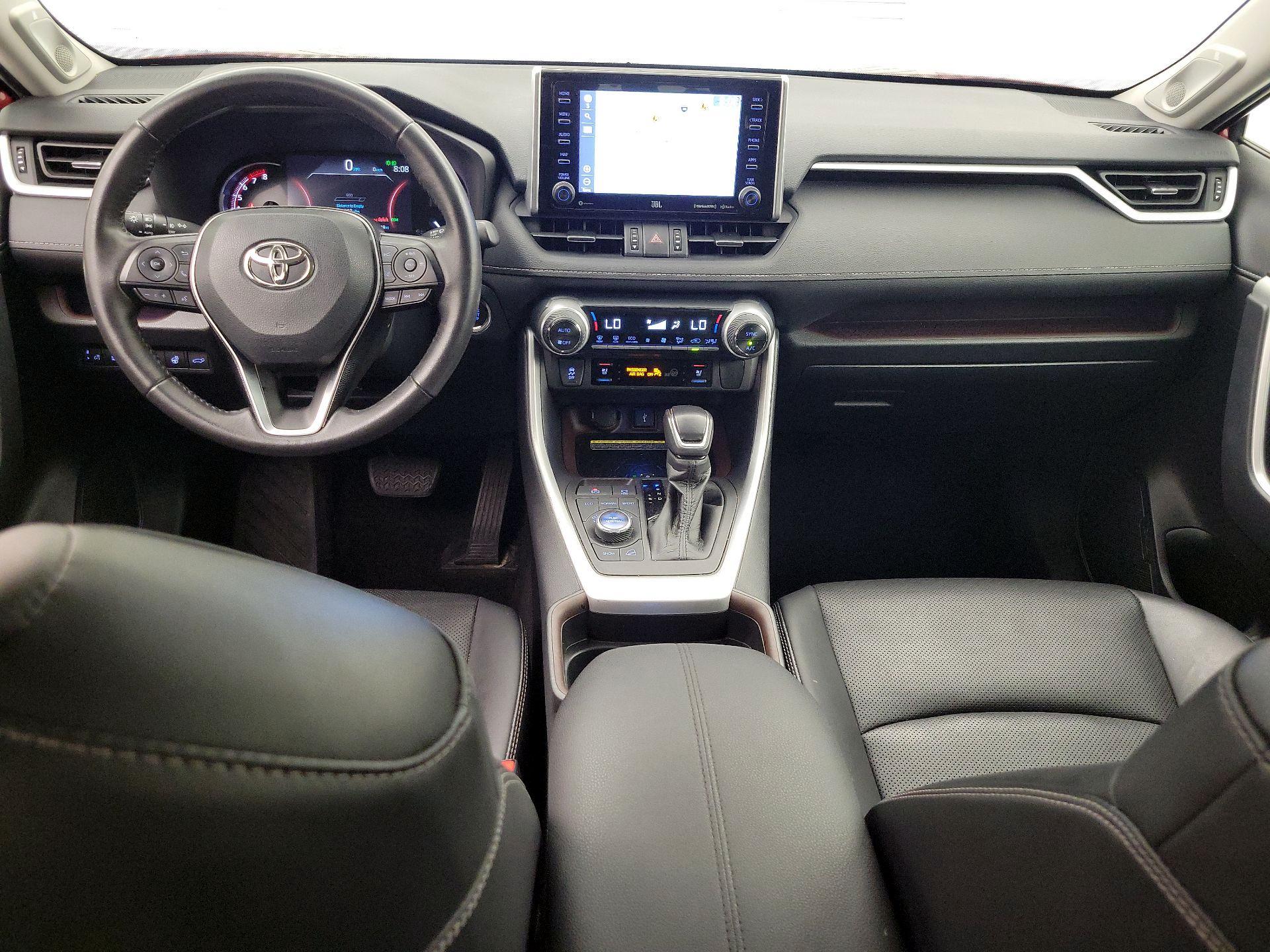 Thumbnail: 2021 Toyota RAV4 - 9