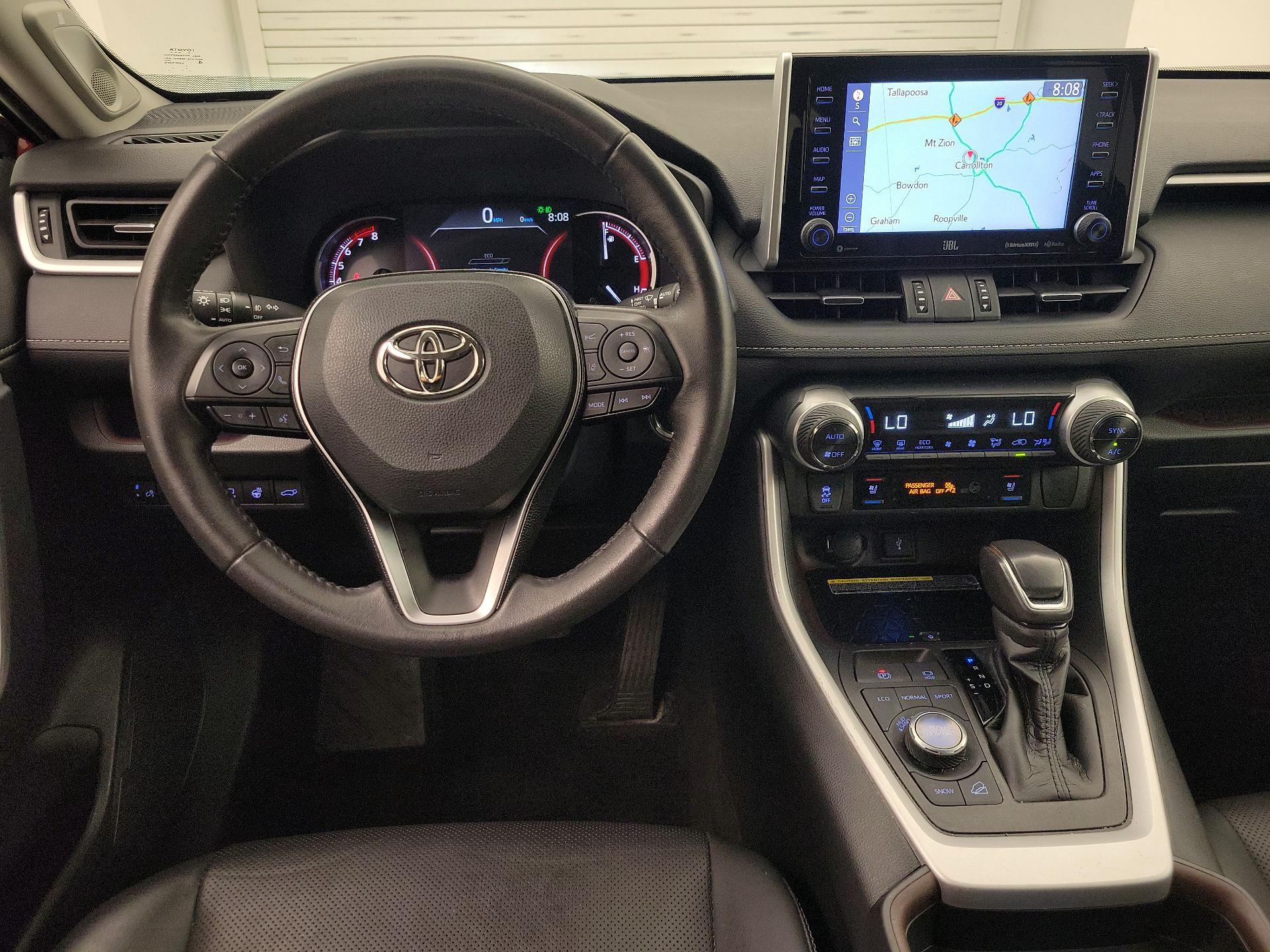 Thumbnail: 2021 Toyota RAV4 - 10