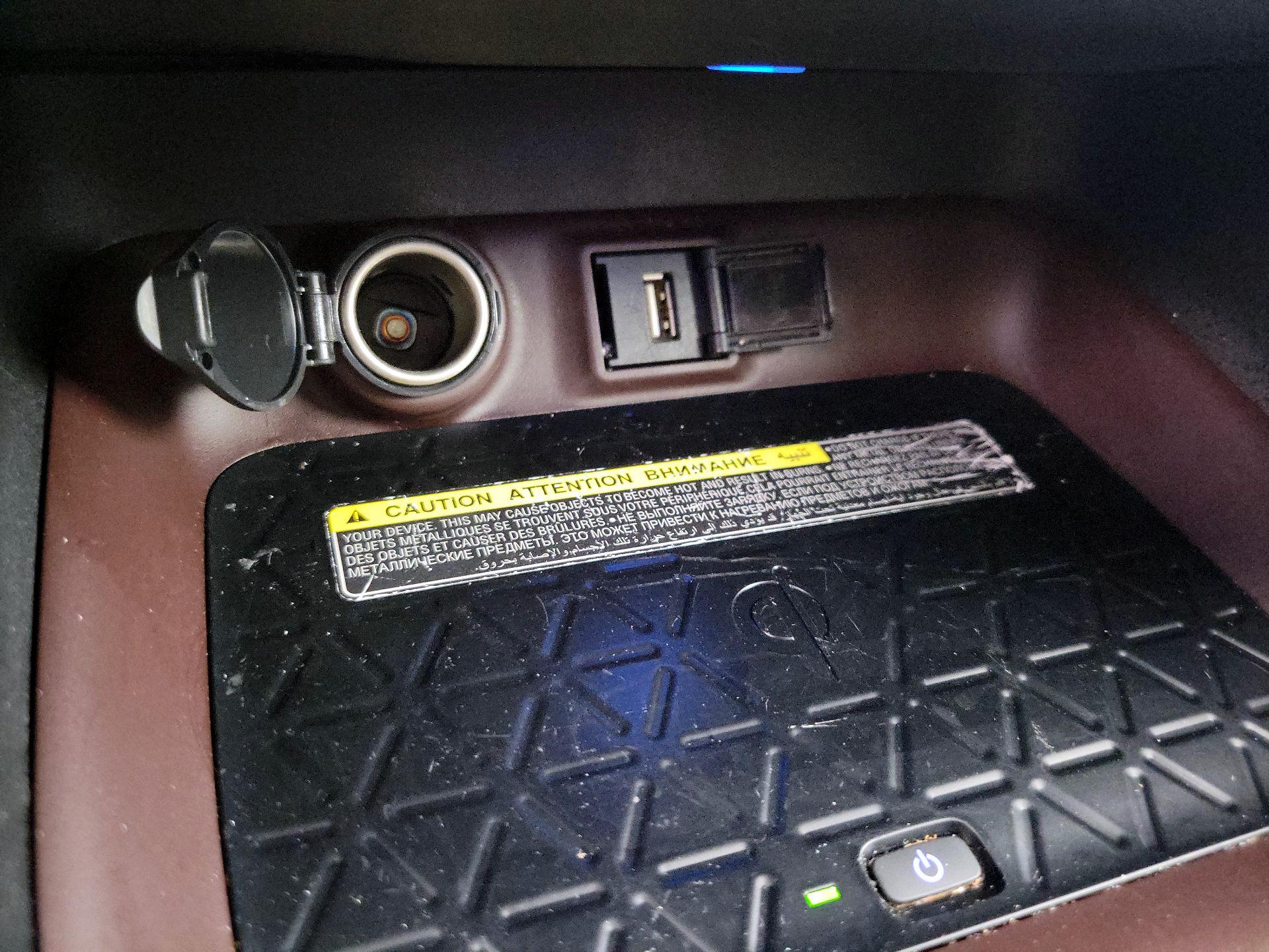 Thumbnail: 2021 Toyota RAV4 - 19