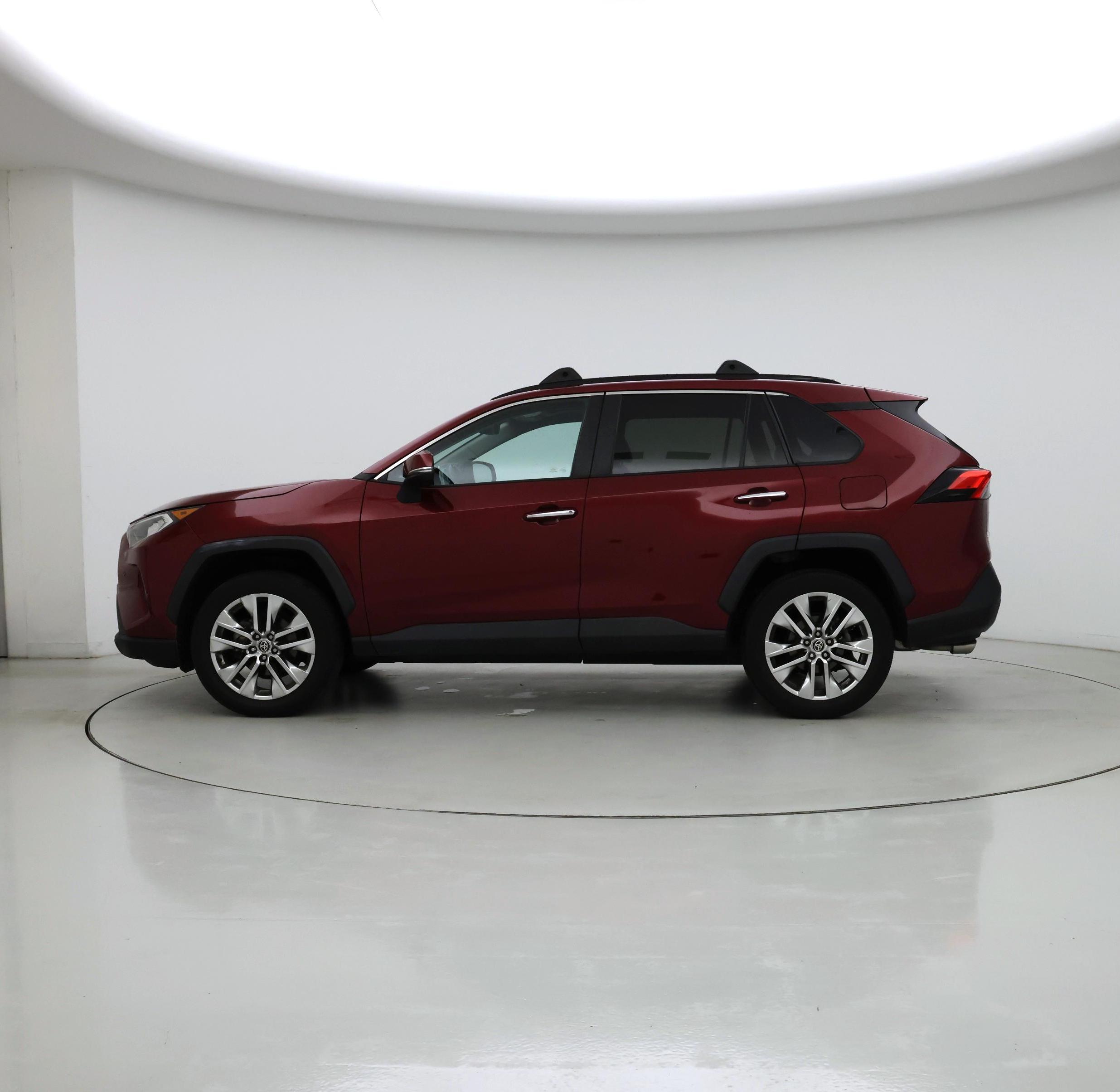 Thumbnail: 2021 Toyota RAV4 - 3