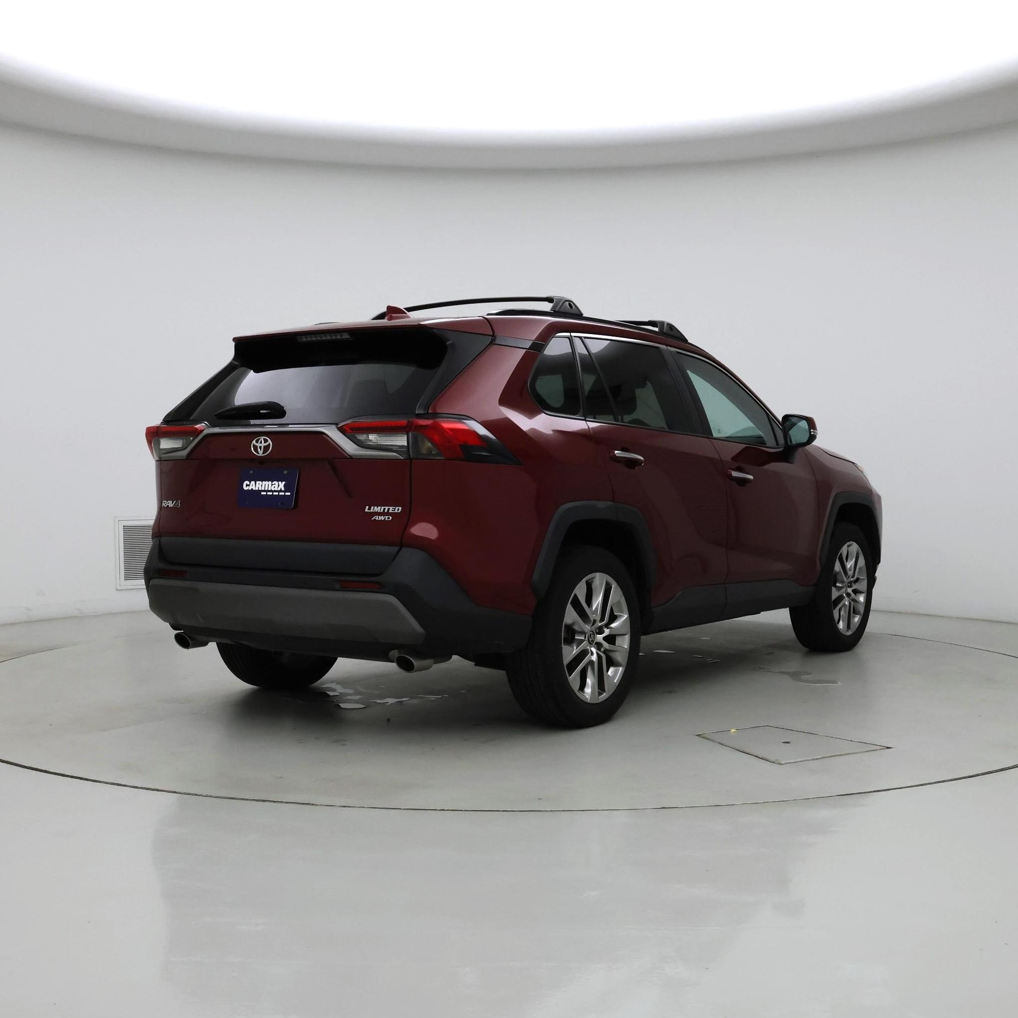 Thumbnail: 2021 Toyota RAV4 - 8