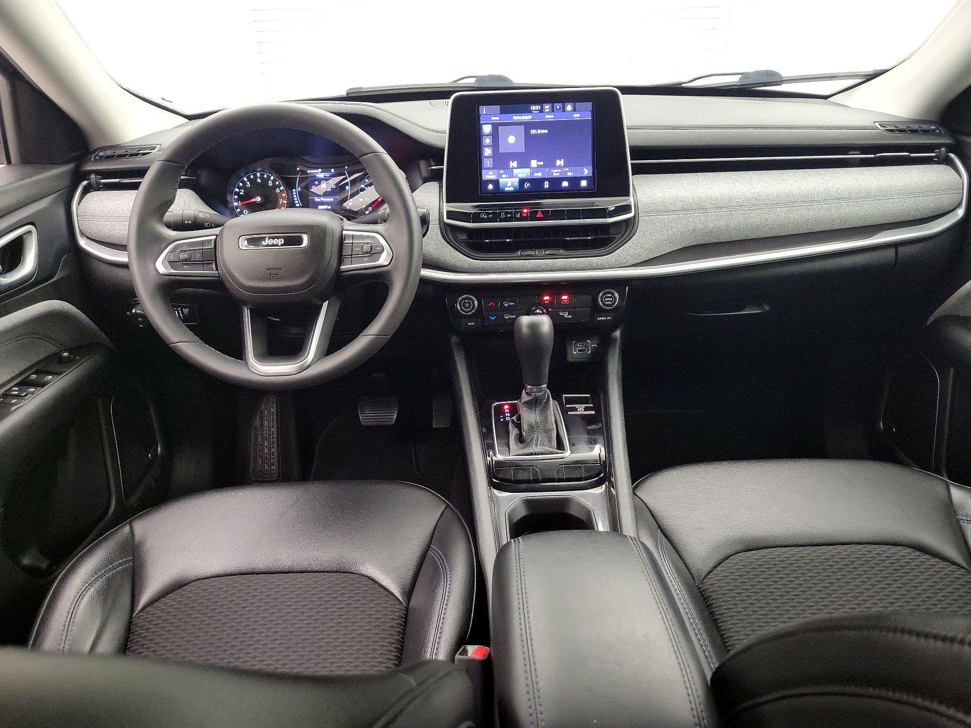 Thumbnail: 2022 Jeep Compass - 9